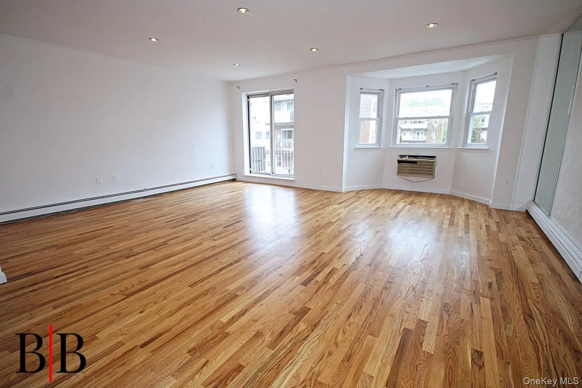 18 Cove Lane, New York, NY, 2 Bedrooms Bedrooms, 5 Rooms Rooms,2 BathroomsBathrooms,Residential,For Rent,Cove,0,KEY1016619 18 Cove Lane, New York, NY, 2 Bedrooms Bedrooms, 5 Rooms Rooms,2 BathroomsBathrooms,Residential,For Rent,Cove,0,KEY1016619