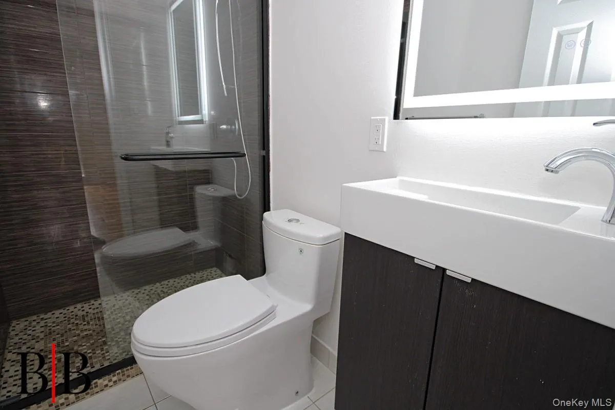 18 Cove Lane, New York, NY, 2 Bedrooms Bedrooms, 5 Rooms Rooms,2 BathroomsBathrooms,Residential,For Rent,Cove,0,KEY1016619 18 Cove Lane, New York, NY, 2 Bedrooms Bedrooms, 5 Rooms Rooms,2 BathroomsBathrooms,Residential,For Rent,Cove,0,KEY1016619