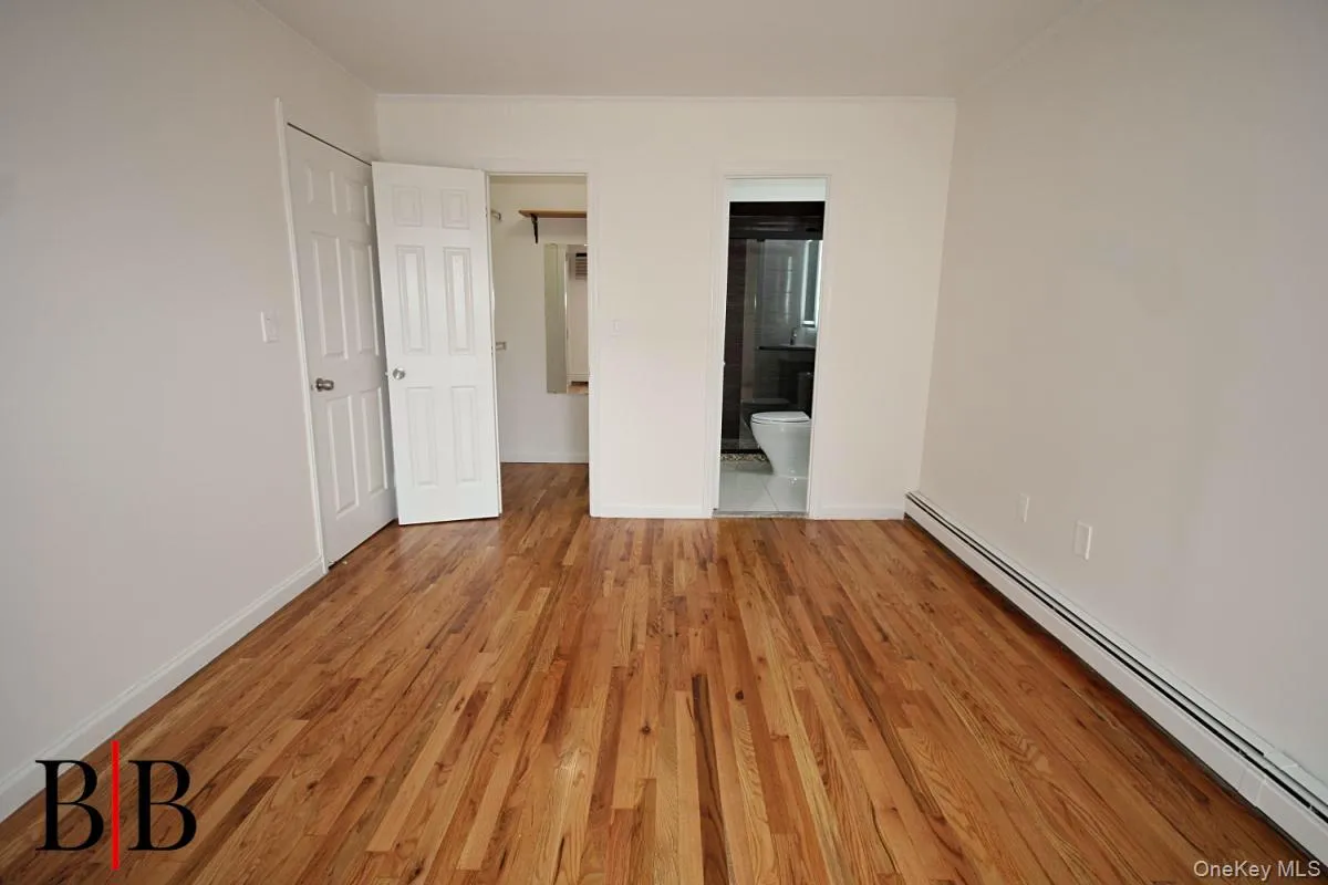 18 Cove Lane, New York, NY, 2 Bedrooms Bedrooms, 5 Rooms Rooms,2 BathroomsBathrooms,Residential,For Rent,Cove,0,KEY1016619 18 Cove Lane, New York, NY, 2 Bedrooms Bedrooms, 5 Rooms Rooms,2 BathroomsBathrooms,Residential,For Rent,Cove,0,KEY1016619