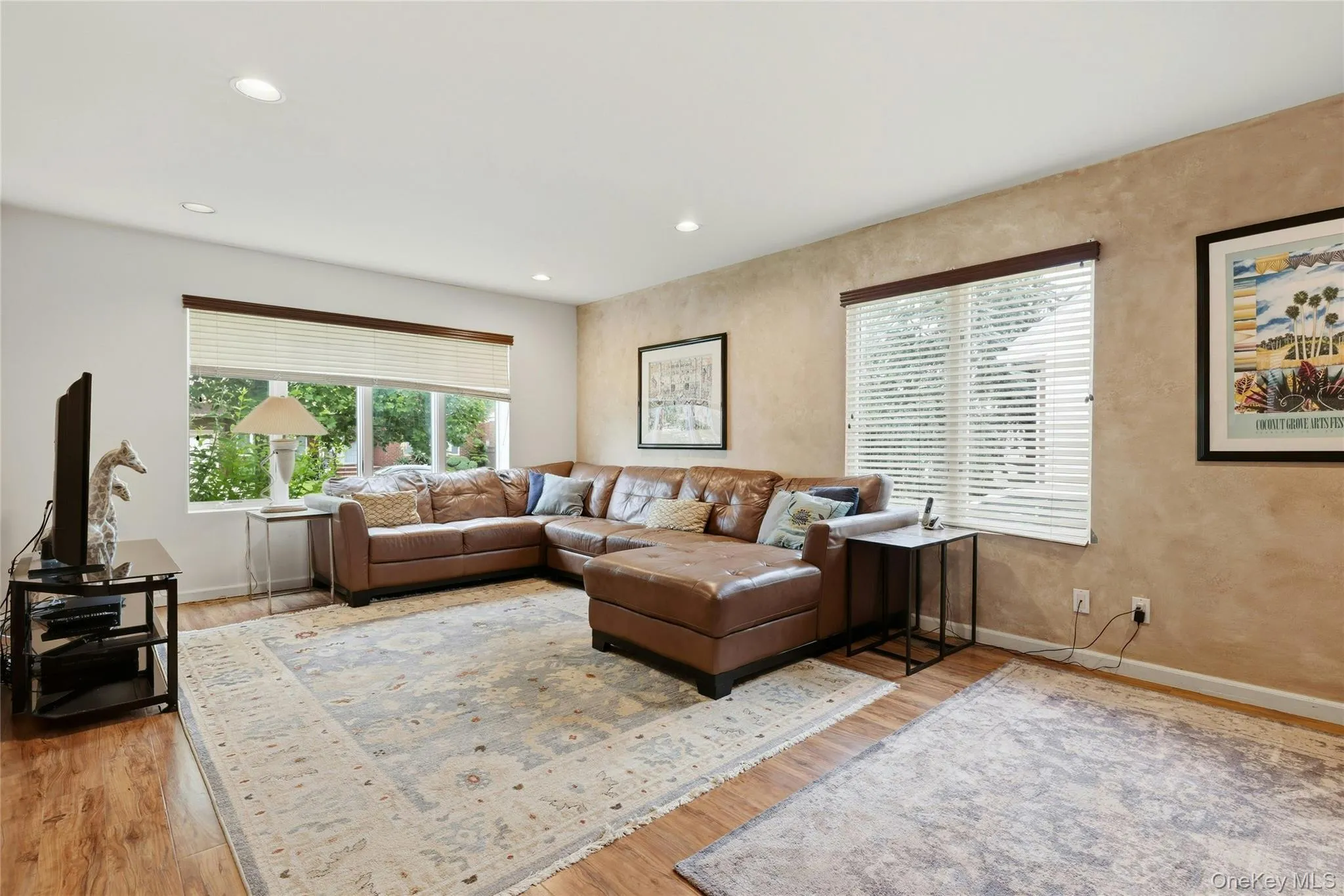 156-34 88th Street, New York, NY, 5 Bedrooms Bedrooms, 9 Rooms Rooms,3 BathroomsBathrooms,Residential,For Rent,88th,0,KEY1016621 156-34 88th Street, New York, NY, 5 Bedrooms Bedrooms, 9 Rooms Rooms,3 BathroomsBathrooms,Residential,For Rent,88th,0,KEY1016621