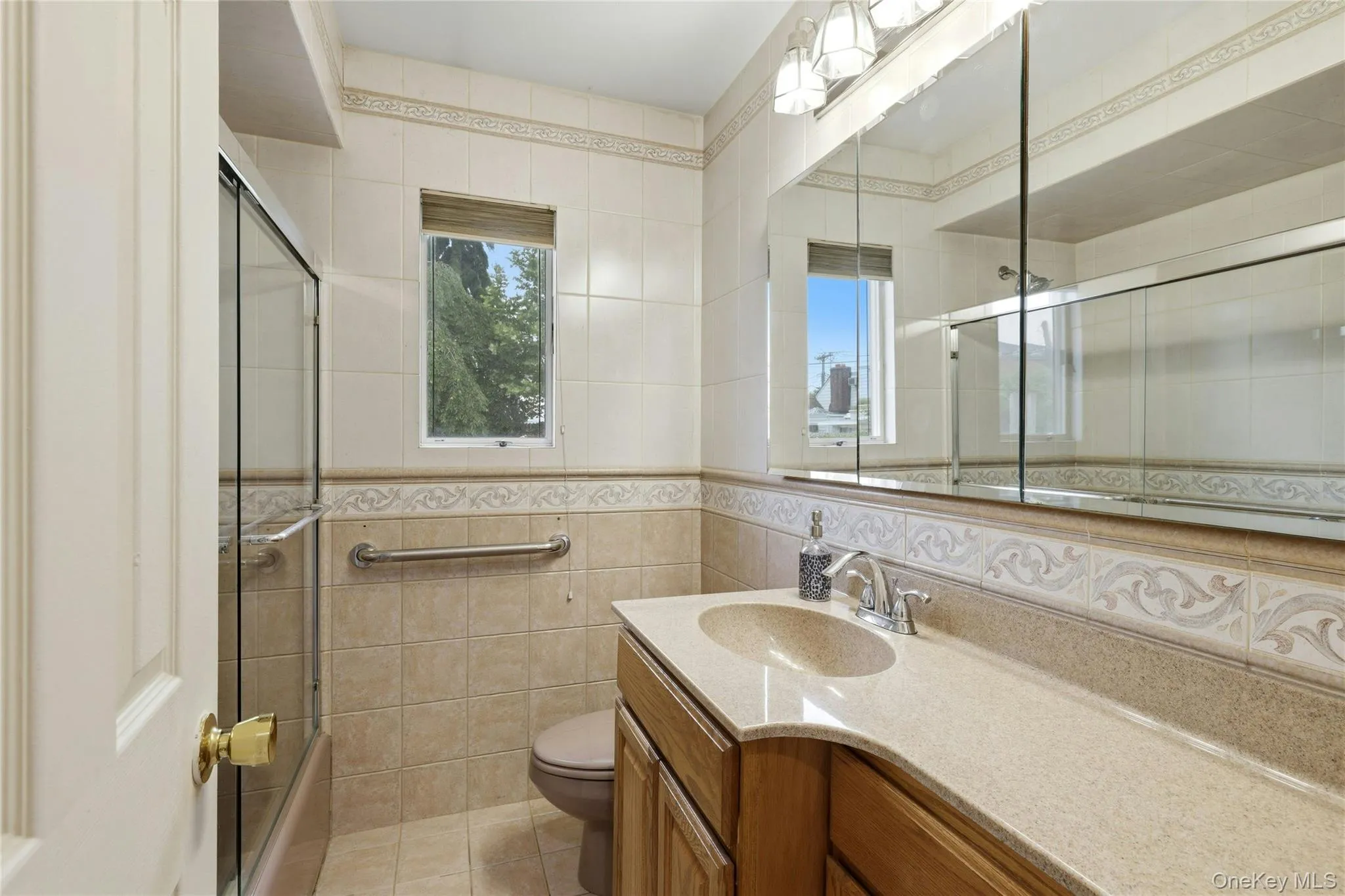 156-34 88th Street, New York, NY, 5 Bedrooms Bedrooms, 9 Rooms Rooms,3 BathroomsBathrooms,Residential,For Rent,88th,0,KEY1016621 156-34 88th Street, New York, NY, 5 Bedrooms Bedrooms, 9 Rooms Rooms,3 BathroomsBathrooms,Residential,For Rent,88th,0,KEY1016621