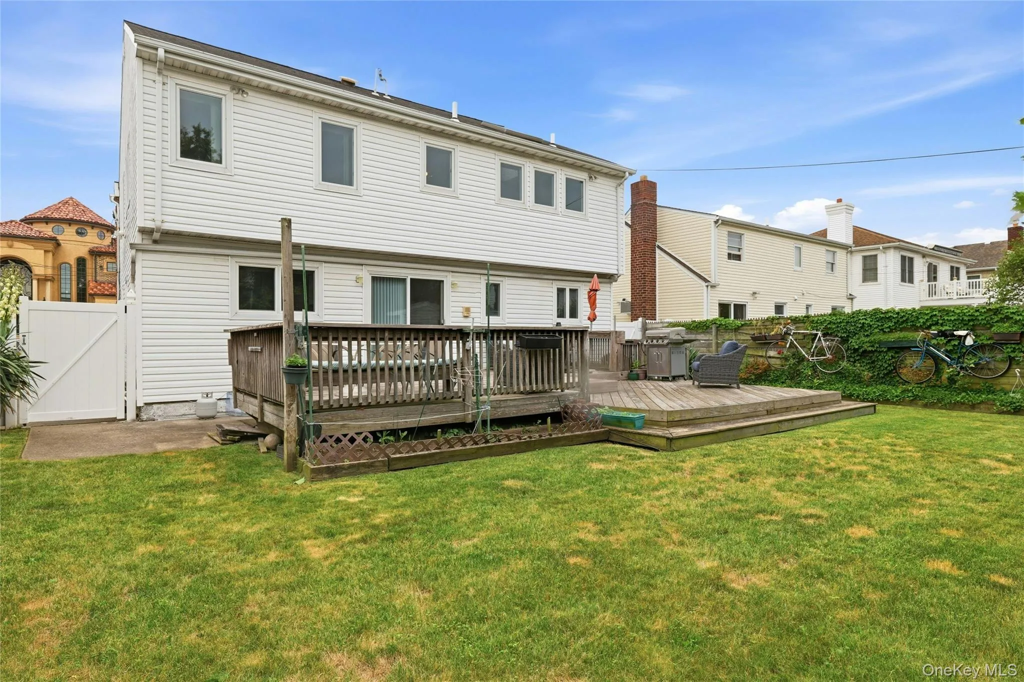 156-34 88th Street, New York, NY, 5 Bedrooms Bedrooms, 9 Rooms Rooms,3 BathroomsBathrooms,Residential,For Rent,88th,0,KEY1016621 156-34 88th Street, New York, NY, 5 Bedrooms Bedrooms, 9 Rooms Rooms,3 BathroomsBathrooms,Residential,For Rent,88th,0,KEY1016621