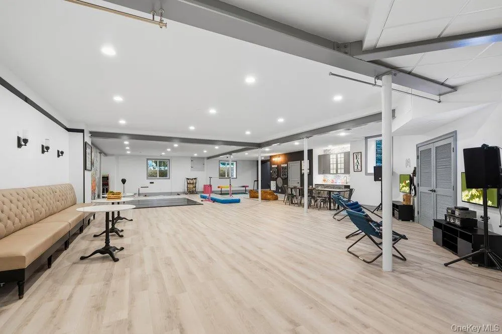 5 Buckingham Court, Oyster Bay, NY, 4 Bedrooms Bedrooms, 9 Rooms Rooms,4 BathroomsBathrooms,Residential,For Rent,Buckingham,0,1016622 5 Buckingham Court, Oyster Bay, NY, 4 Bedrooms Bedrooms, 9 Rooms Rooms,4 BathroomsBathrooms,Residential,For Rent,Buckingham,0,1016622