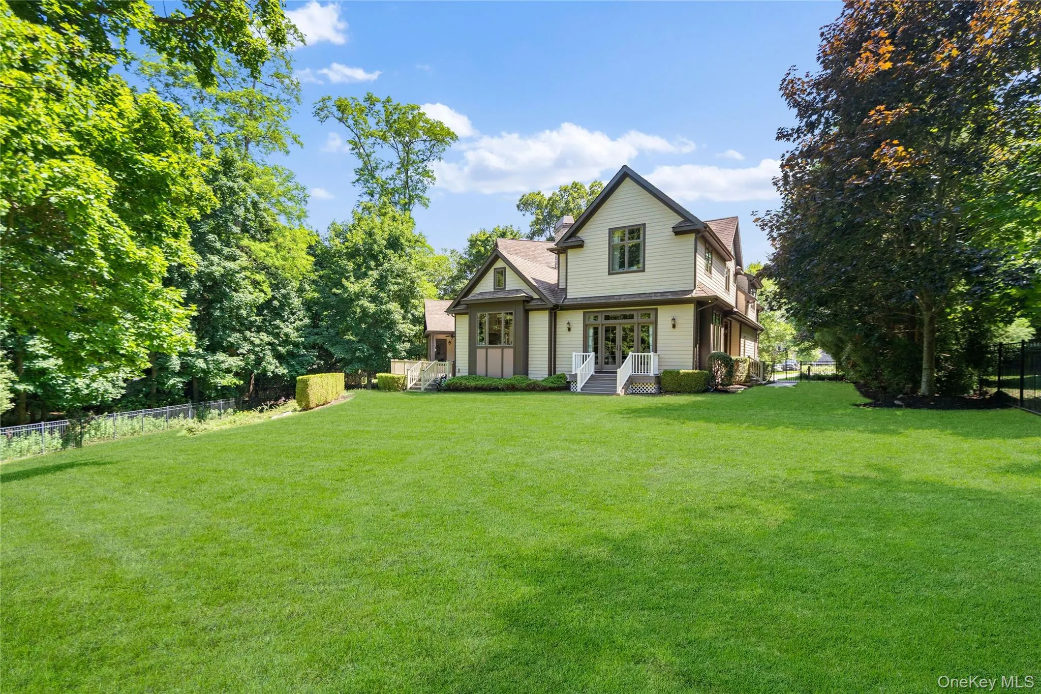 5 Buckingham Court, Oyster Bay, NY, 4 Bedrooms Bedrooms, 9 Rooms Rooms,4 BathroomsBathrooms,Residential,For Rent,Buckingham,0,1016622 5 Buckingham Court, Oyster Bay, NY, 4 Bedrooms Bedrooms, 9 Rooms Rooms,4 BathroomsBathrooms,Residential,For Rent,Buckingham,0,1016622