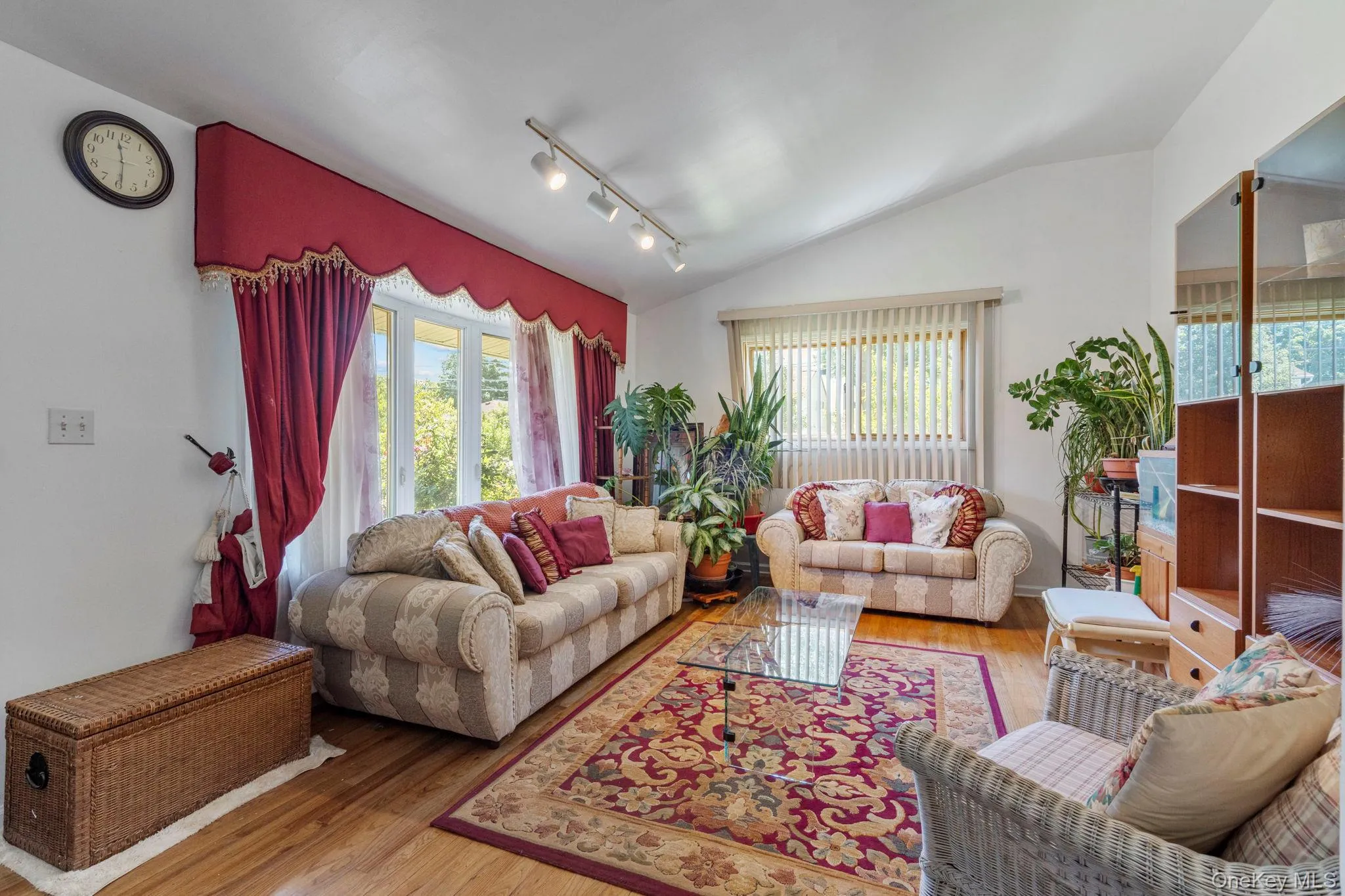 1 Hale Place, Hempstead, NY, 3 Bedrooms Bedrooms, 5 Rooms Rooms,2 BathroomsBathrooms,Residential,For Rent,Hale,0,1016636 1 Hale Place, Hempstead, NY, 3 Bedrooms Bedrooms, 5 Rooms Rooms,2 BathroomsBathrooms,Residential,For Rent,Hale,0,1016636
