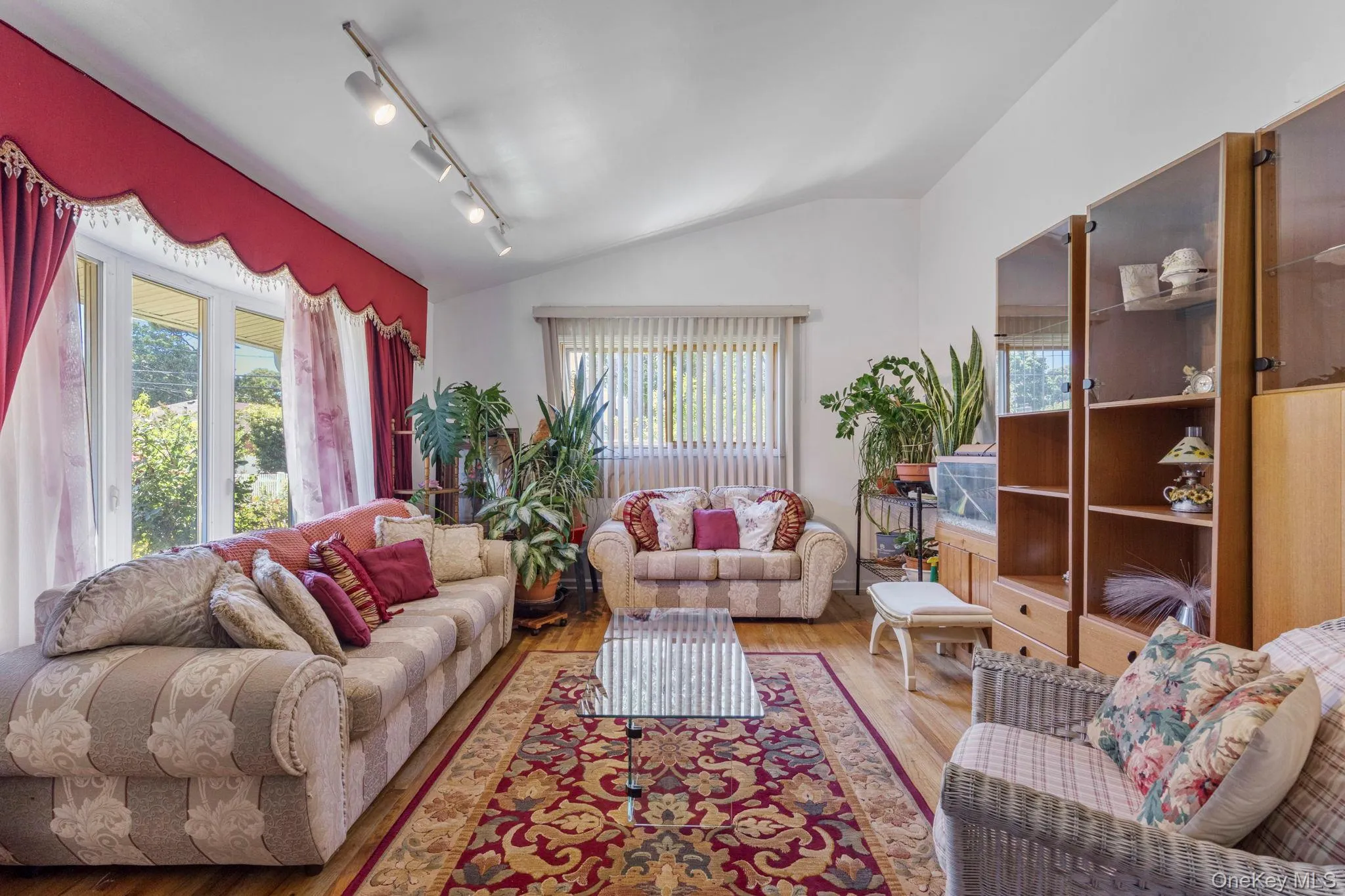 1 Hale Place, Hempstead, NY, 3 Bedrooms Bedrooms, 5 Rooms Rooms,2 BathroomsBathrooms,Residential,For Rent,Hale,0,1016636 1 Hale Place, Hempstead, NY, 3 Bedrooms Bedrooms, 5 Rooms Rooms,2 BathroomsBathrooms,Residential,For Rent,Hale,0,1016636