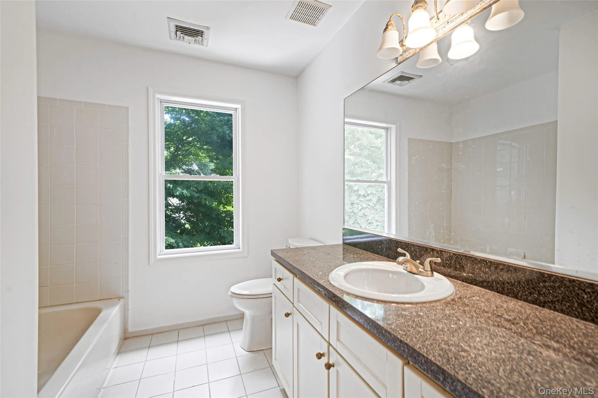 17 Esplanade Drive, Brookhaven, NY, 4 Bedrooms Bedrooms, 12 Rooms Rooms,4 BathroomsBathrooms,Residential,For Rent,Esplanade,0,KEY1016639 17 Esplanade Drive, Brookhaven, NY, 4 Bedrooms Bedrooms, 12 Rooms Rooms,4 BathroomsBathrooms,Residential,For Rent,Esplanade,0,KEY1016639