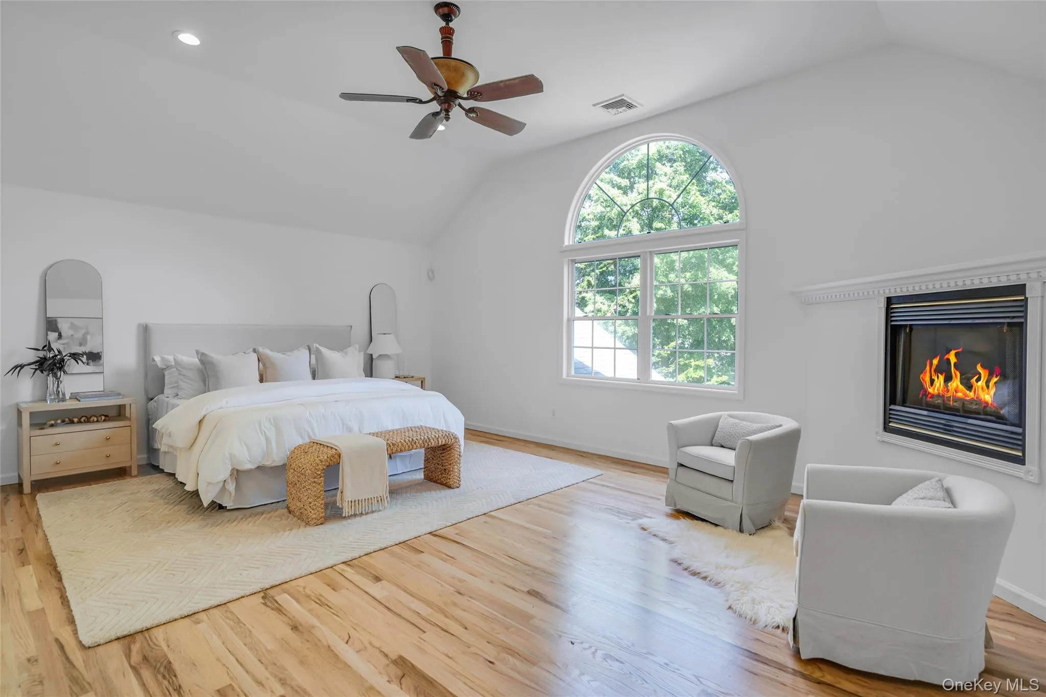 17 Esplanade Drive, Brookhaven, NY, 4 Bedrooms Bedrooms, 12 Rooms Rooms,4 BathroomsBathrooms,Residential,For Rent,Esplanade,0,KEY1016639 17 Esplanade Drive, Brookhaven, NY, 4 Bedrooms Bedrooms, 12 Rooms Rooms,4 BathroomsBathrooms,Residential,For Rent,Esplanade,0,KEY1016639