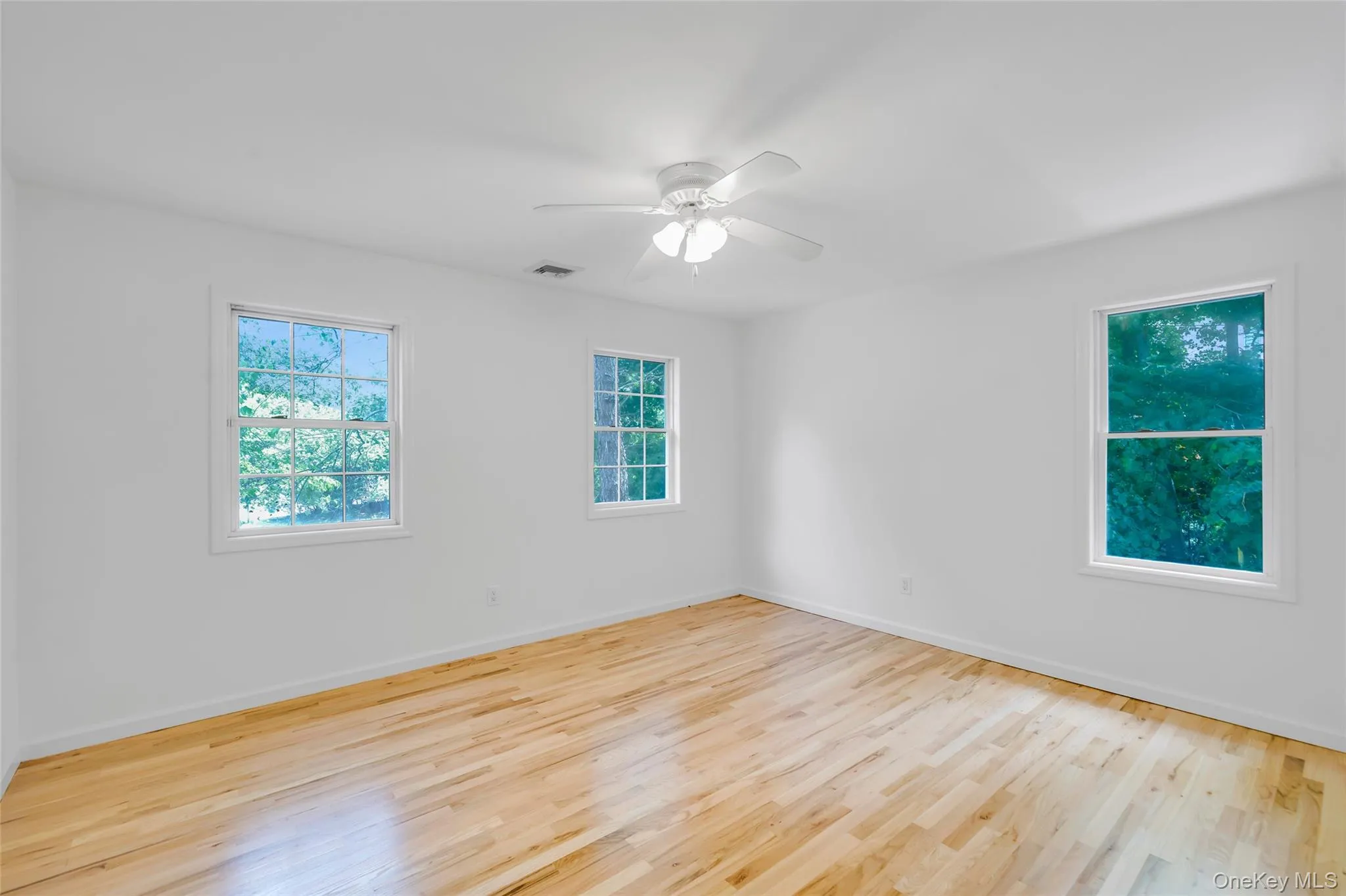 17 Esplanade Drive, Brookhaven, NY, 4 Bedrooms Bedrooms, 12 Rooms Rooms,4 BathroomsBathrooms,Residential,For Rent,Esplanade,0,KEY1016639 17 Esplanade Drive, Brookhaven, NY, 4 Bedrooms Bedrooms, 12 Rooms Rooms,4 BathroomsBathrooms,Residential,For Rent,Esplanade,0,KEY1016639