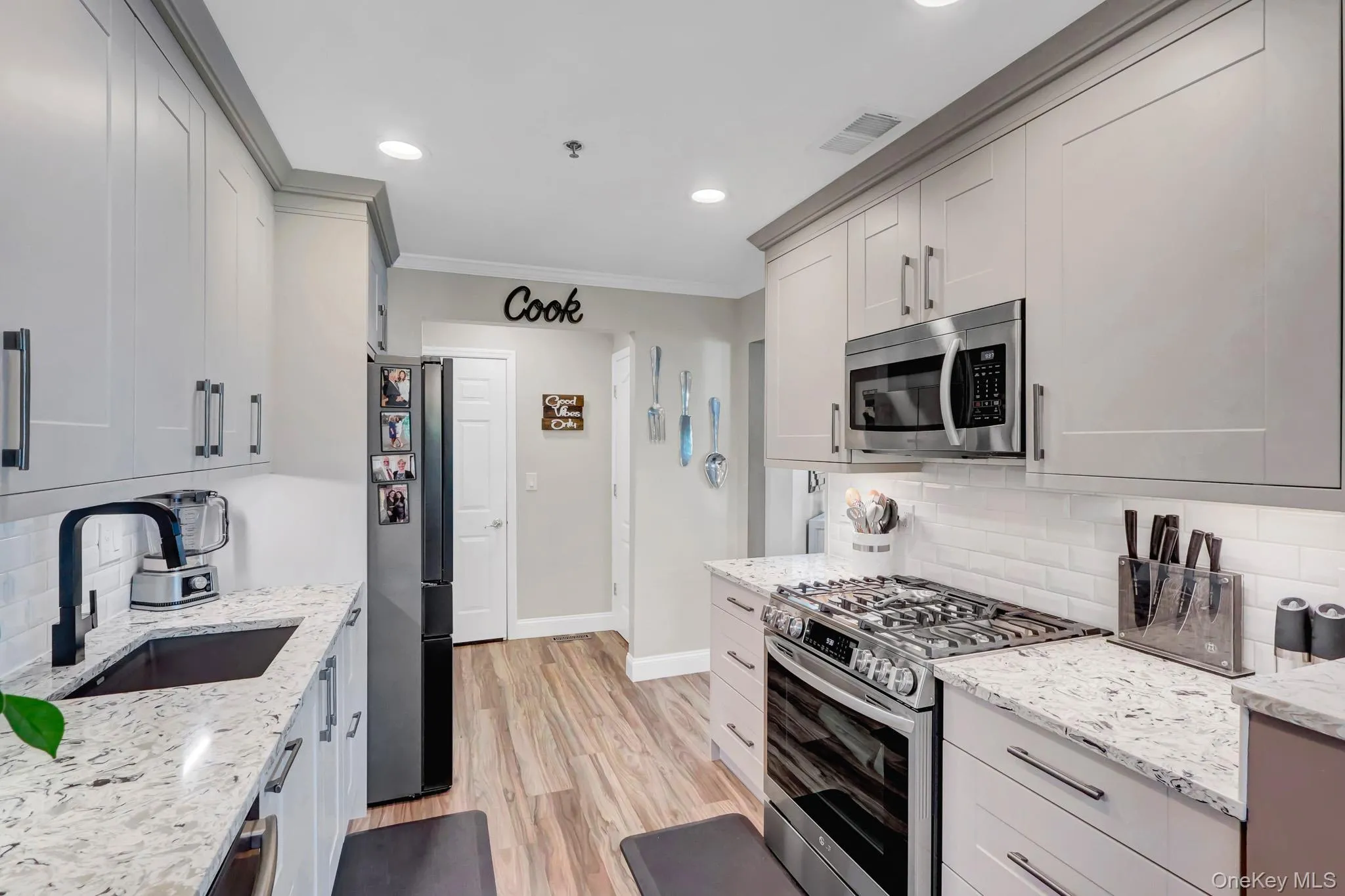 2106 Nicole Drive, Brookhaven, NY, 2 Bedrooms Bedrooms, 5 Rooms Rooms,2 BathroomsBathrooms,Residential,For Rent,Nicole,0,KEY1016640 2106 Nicole Drive, Brookhaven, NY, 2 Bedrooms Bedrooms, 5 Rooms Rooms,2 BathroomsBathrooms,Residential,For Rent,Nicole,0,KEY1016640