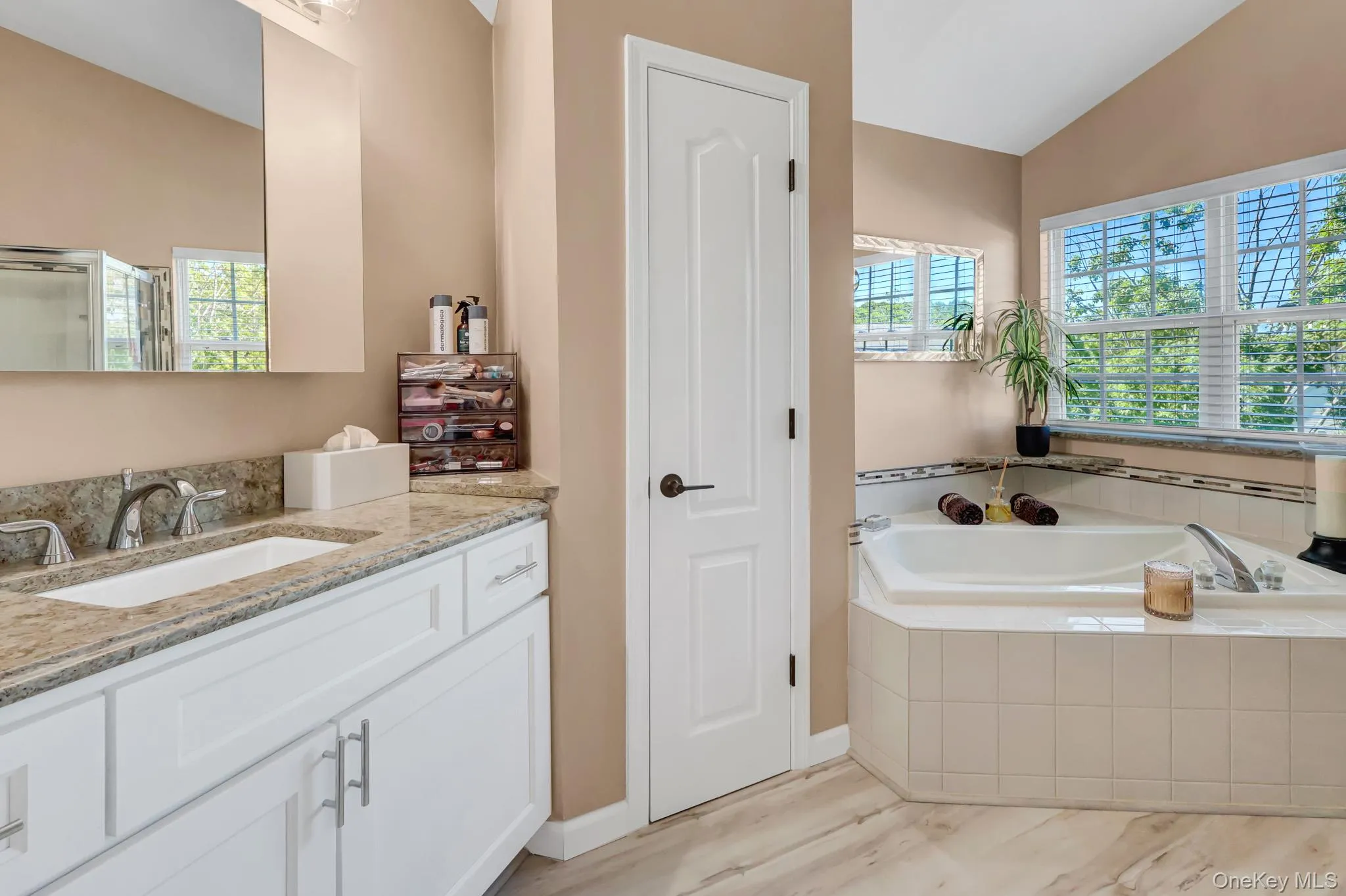 2106 Nicole Drive, Brookhaven, NY, 2 Bedrooms Bedrooms, 5 Rooms Rooms,2 BathroomsBathrooms,Residential,For Rent,Nicole,0,KEY1016640 2106 Nicole Drive, Brookhaven, NY, 2 Bedrooms Bedrooms, 5 Rooms Rooms,2 BathroomsBathrooms,Residential,For Rent,Nicole,0,KEY1016640