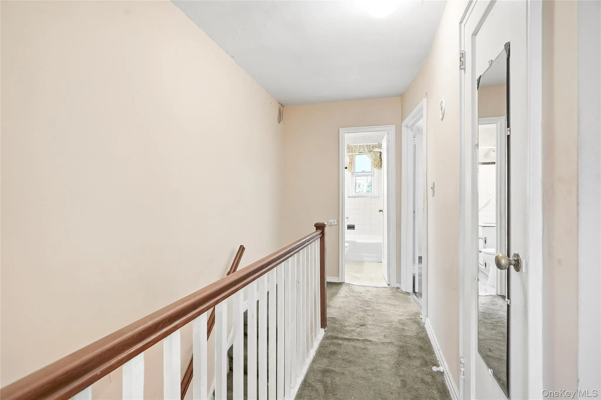 4118 Murdock Avenue, New York, NY, 2 Bedrooms Bedrooms, 6 Rooms Rooms,1 BathroomBathrooms,Residential,For Rent,Murdock,0,KEY1016641 4118 Murdock Avenue, New York, NY, 2 Bedrooms Bedrooms, 6 Rooms Rooms,1 BathroomBathrooms,Residential,For Rent,Murdock,0,KEY1016641