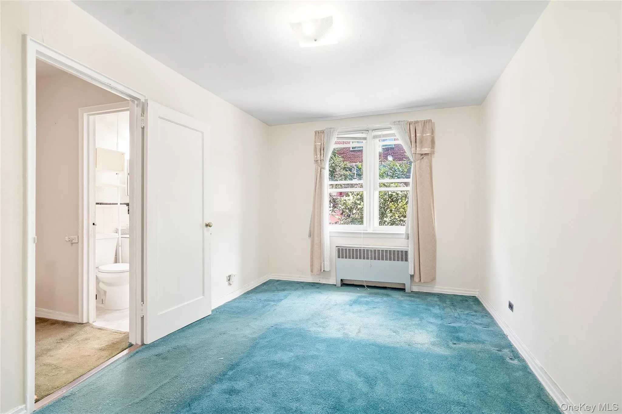 4118 Murdock Avenue, New York, NY, 2 Bedrooms Bedrooms, 6 Rooms Rooms,1 BathroomBathrooms,Residential,For Rent,Murdock,0,KEY1016641 4118 Murdock Avenue, New York, NY, 2 Bedrooms Bedrooms, 6 Rooms Rooms,1 BathroomBathrooms,Residential,For Rent,Murdock,0,KEY1016641