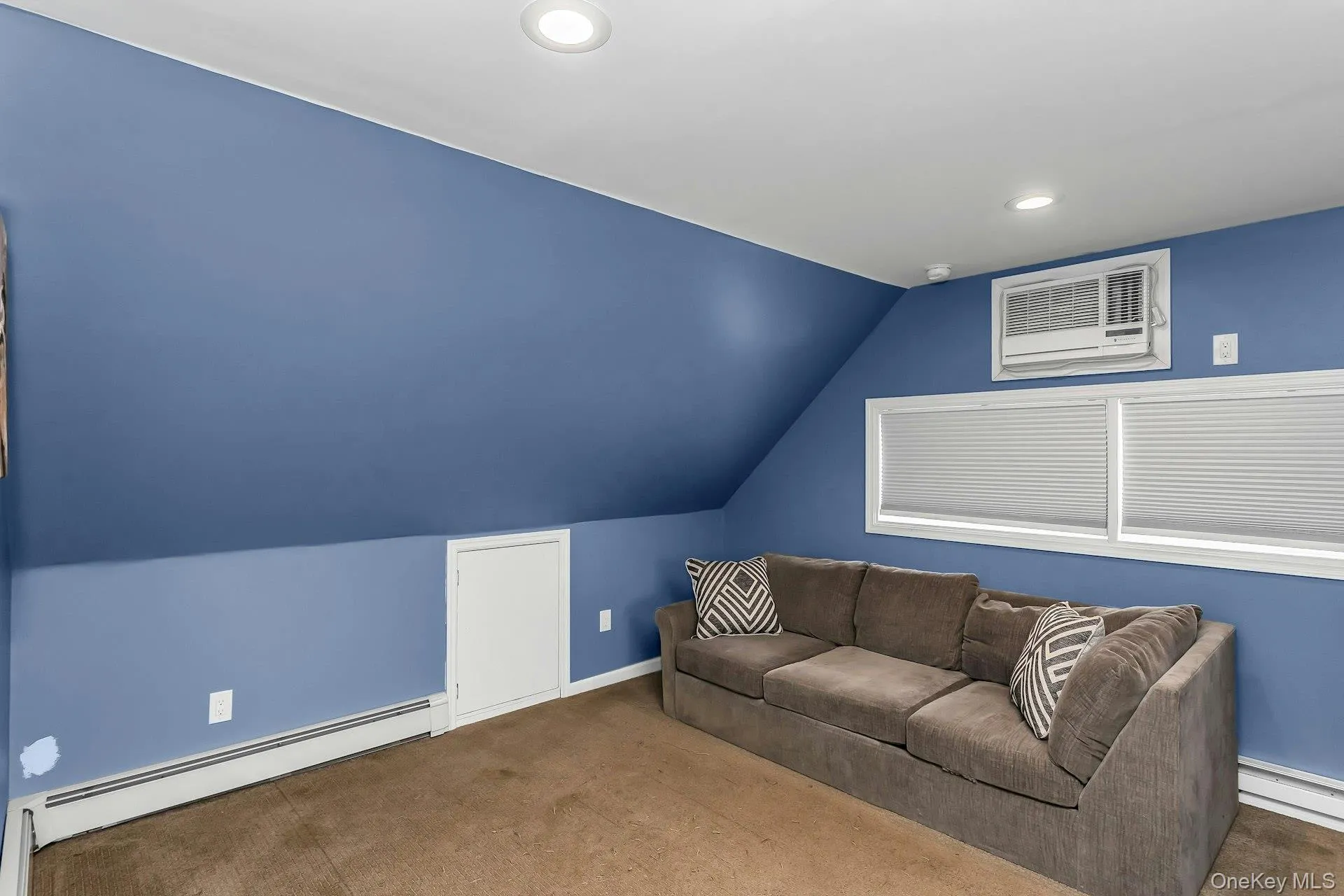 9 Deep Lane, Hempstead, NY, 4 Bedrooms Bedrooms, 8 Rooms Rooms,2 BathroomsBathrooms,Residential,For Rent,Deep,0,1016644 9 Deep Lane, Hempstead, NY, 4 Bedrooms Bedrooms, 8 Rooms Rooms,2 BathroomsBathrooms,Residential,For Rent,Deep,0,1016644
