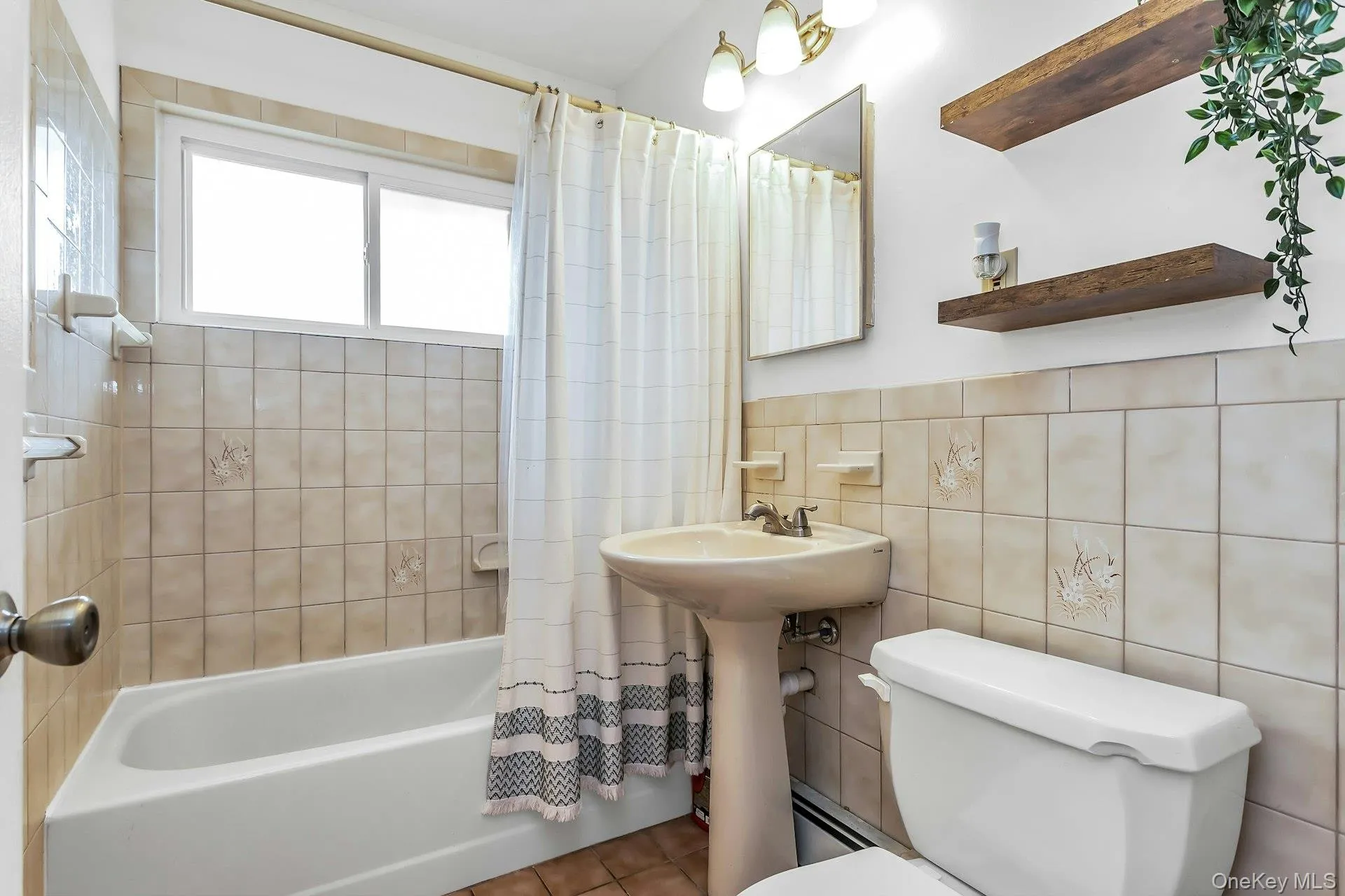 9 Deep Lane, Hempstead, NY, 4 Bedrooms Bedrooms, 8 Rooms Rooms,2 BathroomsBathrooms,Residential,For Rent,Deep,0,1016644 9 Deep Lane, Hempstead, NY, 4 Bedrooms Bedrooms, 8 Rooms Rooms,2 BathroomsBathrooms,Residential,For Rent,Deep,0,1016644