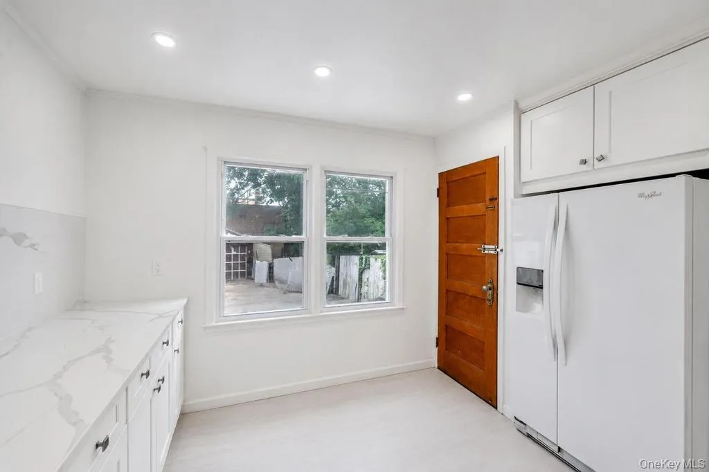 9419 96th Street, New York, NY, 3 Bedrooms Bedrooms, 8 Rooms Rooms,2 BathroomsBathrooms,Residential,For Rent,96th,0,1016646 9419 96th Street, New York, NY, 3 Bedrooms Bedrooms, 8 Rooms Rooms,2 BathroomsBathrooms,Residential,For Rent,96th,0,1016646