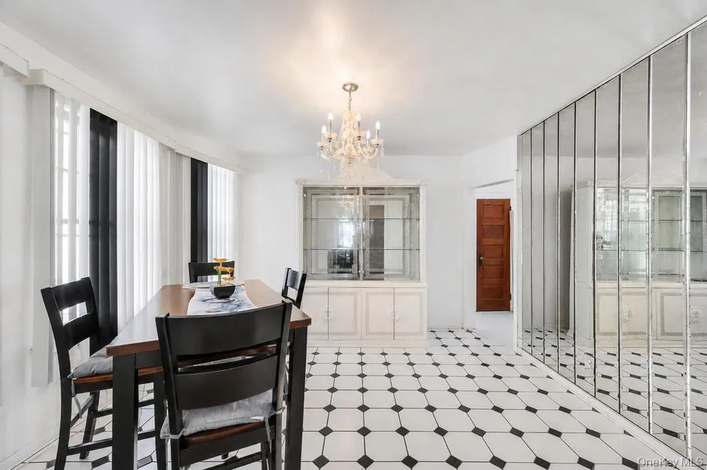 9419 96th Street, New York, NY, 3 Bedrooms Bedrooms, 8 Rooms Rooms,2 BathroomsBathrooms,Residential,For Rent,96th,0,1016646 9419 96th Street, New York, NY, 3 Bedrooms Bedrooms, 8 Rooms Rooms,2 BathroomsBathrooms,Residential,For Rent,96th,0,1016646