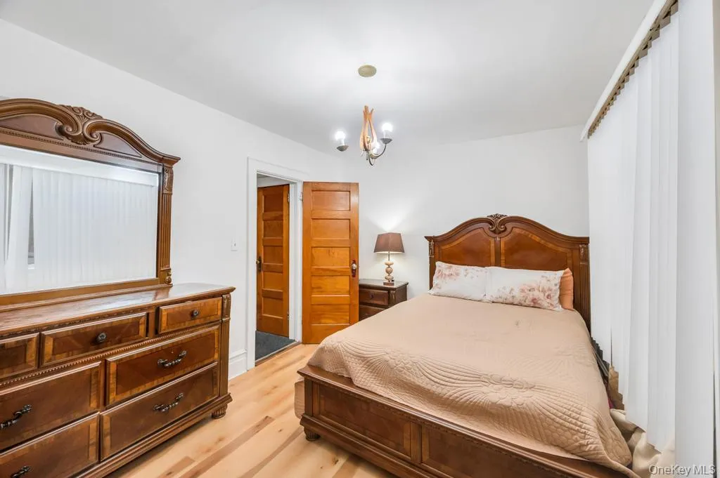9419 96th Street, New York, NY, 3 Bedrooms Bedrooms, 8 Rooms Rooms,2 BathroomsBathrooms,Residential,For Rent,96th,0,1016646 9419 96th Street, New York, NY, 3 Bedrooms Bedrooms, 8 Rooms Rooms,2 BathroomsBathrooms,Residential,For Rent,96th,0,1016646