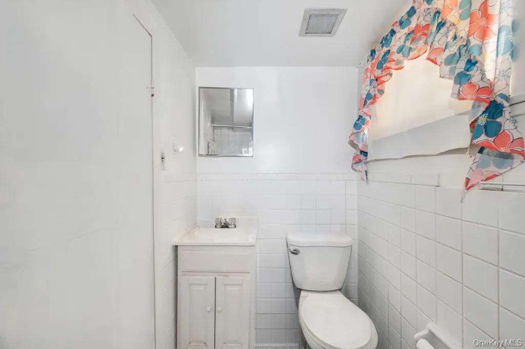 9419 96th Street, New York, NY, 3 Bedrooms Bedrooms, 8 Rooms Rooms,2 BathroomsBathrooms,Residential,For Rent,96th,0,1016646 9419 96th Street, New York, NY, 3 Bedrooms Bedrooms, 8 Rooms Rooms,2 BathroomsBathrooms,Residential,For Rent,96th,0,1016646
