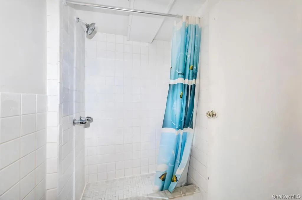 9419 96th Street, New York, NY, 3 Bedrooms Bedrooms, 8 Rooms Rooms,2 BathroomsBathrooms,Residential,For Rent,96th,0,1016646 9419 96th Street, New York, NY, 3 Bedrooms Bedrooms, 8 Rooms Rooms,2 BathroomsBathrooms,Residential,For Rent,96th,0,1016646