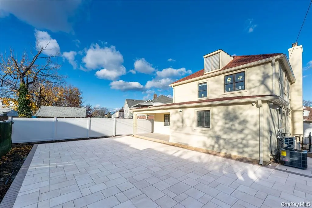 7662 174th Street, New York, NY, 5 Bedrooms Bedrooms, 10 Rooms Rooms,5 BathroomsBathrooms,Residential Lease,For Rent,174th,0,1016648 7662 174th Street, New York, NY, 5 Bedrooms Bedrooms, 10 Rooms Rooms,5 BathroomsBathrooms,Residential Lease,For Rent,174th,0,1016648