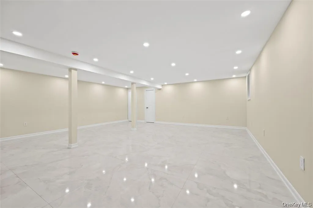 7662 174th Street, New York, NY, 5 Bedrooms Bedrooms, 10 Rooms Rooms,5 BathroomsBathrooms,Residential Lease,For Rent,174th,0,1016648 7662 174th Street, New York, NY, 5 Bedrooms Bedrooms, 10 Rooms Rooms,5 BathroomsBathrooms,Residential Lease,For Rent,174th,0,1016648