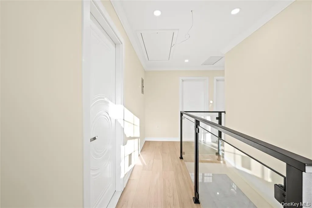 7662 174th Street, New York, NY, 5 Bedrooms Bedrooms, 10 Rooms Rooms,5 BathroomsBathrooms,Residential Lease,For Rent,174th,0,1016648 7662 174th Street, New York, NY, 5 Bedrooms Bedrooms, 10 Rooms Rooms,5 BathroomsBathrooms,Residential Lease,For Rent,174th,0,1016648