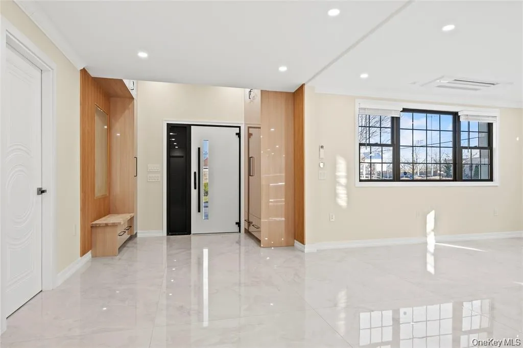 7662 174th Street, New York, NY, 5 Bedrooms Bedrooms, 10 Rooms Rooms,5 BathroomsBathrooms,Residential Lease,For Rent,174th,0,1016648 7662 174th Street, New York, NY, 5 Bedrooms Bedrooms, 10 Rooms Rooms,5 BathroomsBathrooms,Residential Lease,For Rent,174th,0,1016648