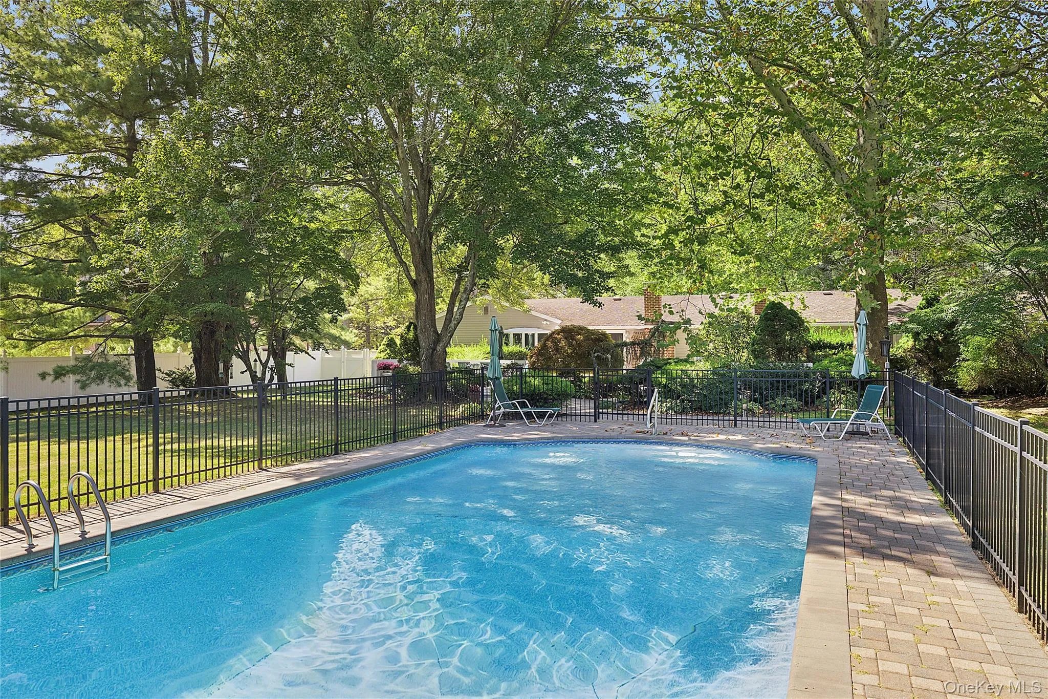 Private Country Club Living Private Country Club Living