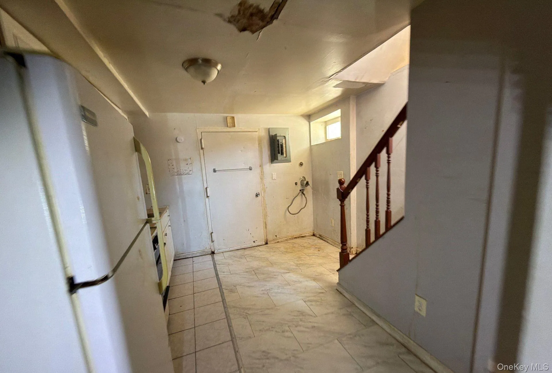 142-16 116th Avenue, New York, NY, 3 Bedrooms Bedrooms, 7 Rooms Rooms,1 BathroomBathrooms,Residential,For Rent,116th,0,KEY1016651 142-16 116th Avenue, New York, NY, 3 Bedrooms Bedrooms, 7 Rooms Rooms,1 BathroomBathrooms,Residential,For Rent,116th,0,KEY1016651