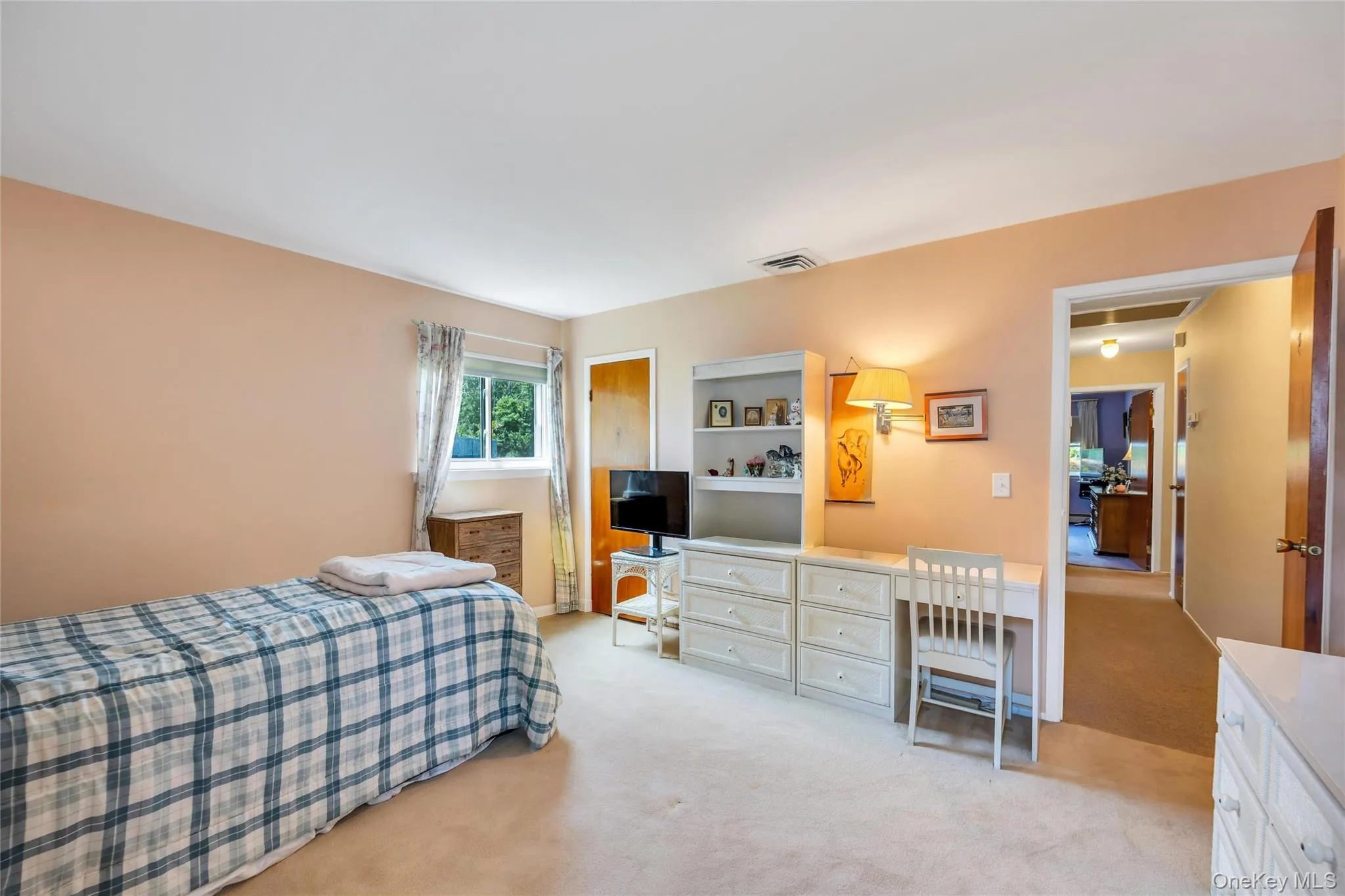 5 Half Hollow Road, Brookhaven, NY, 3 Bedrooms Bedrooms, 7 Rooms Rooms,2 BathroomsBathrooms,Residential,For Rent,Half Hollow Road,0,1016662 5 Half Hollow Road, Brookhaven, NY, 3 Bedrooms Bedrooms, 7 Rooms Rooms,2 BathroomsBathrooms,Residential,For Rent,Half Hollow Road,0,1016662