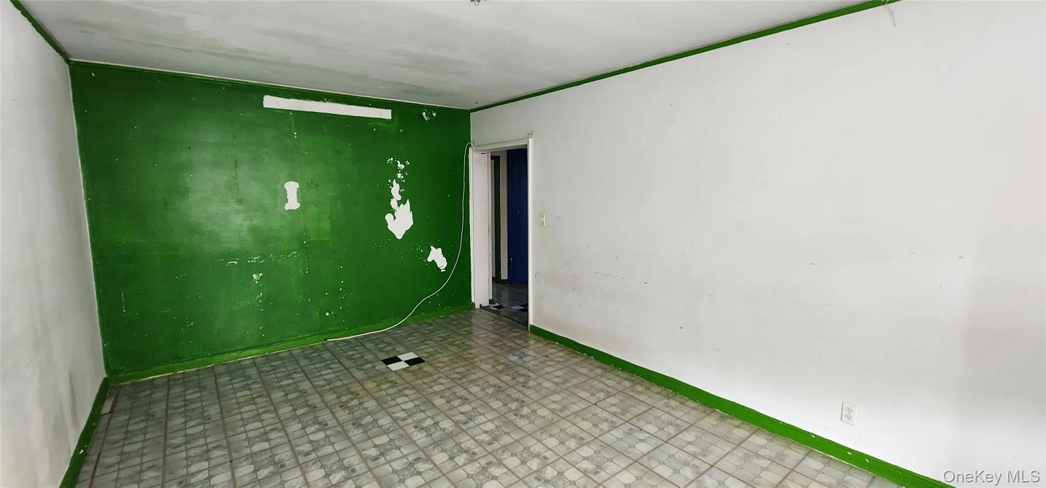 141-19 78th Road, New York, NY, 1 Bedroom Bedrooms, 3 Rooms Rooms,1 BathroomBathrooms,Residential,For Rent,78th,0,1016675 141-19 78th Road, New York, NY, 1 Bedroom Bedrooms, 3 Rooms Rooms,1 BathroomBathrooms,Residential,For Rent,78th,0,1016675