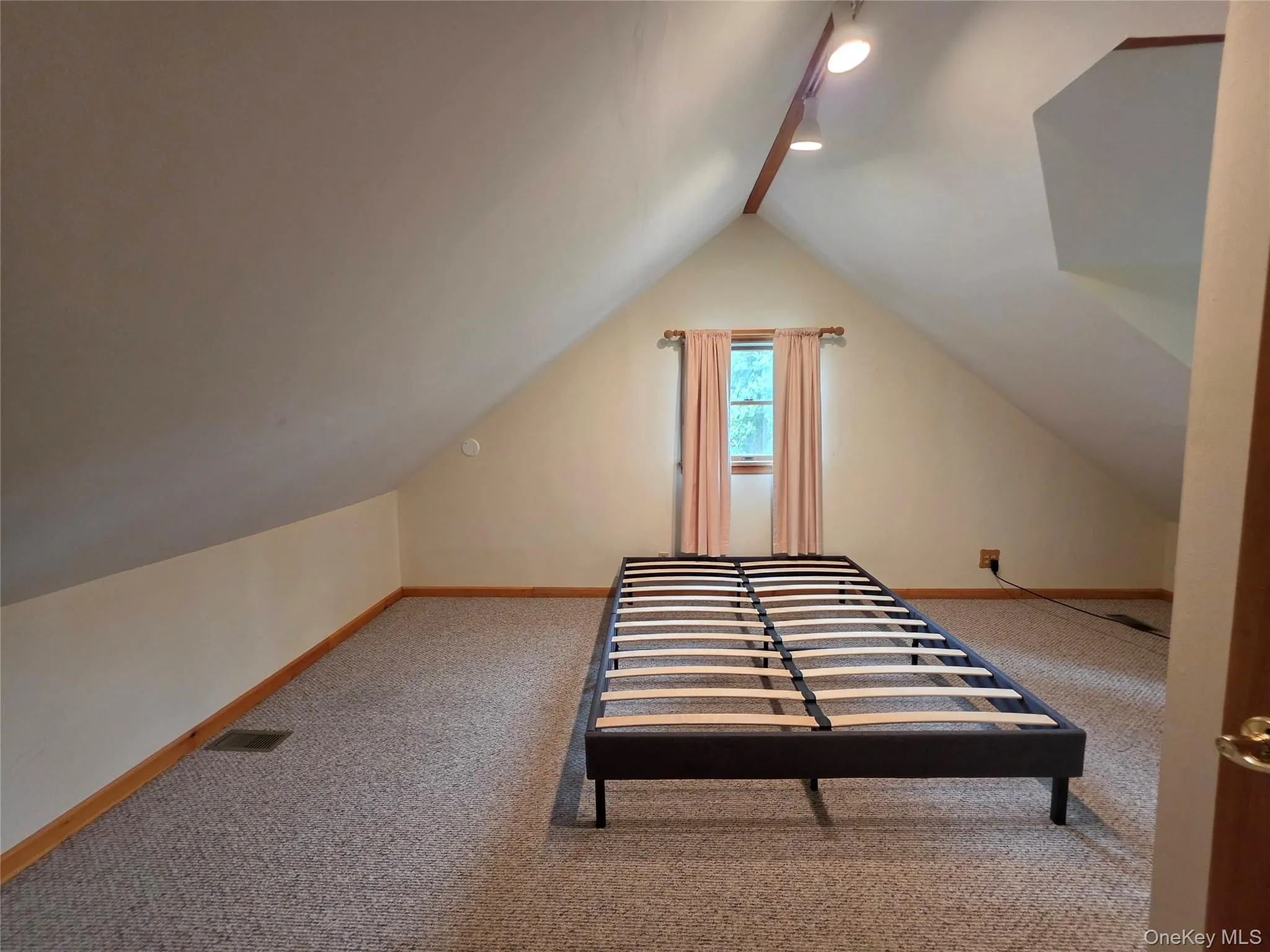 398 Convent Road, Orangetown, NY, 4 Bedrooms Bedrooms, 9 Rooms Rooms,2 BathroomsBathrooms,Residential Lease,For Rent,Convent,0,1016678 398 Convent Road, Orangetown, NY, 4 Bedrooms Bedrooms, 9 Rooms Rooms,2 BathroomsBathrooms,Residential Lease,For Rent,Convent,0,1016678