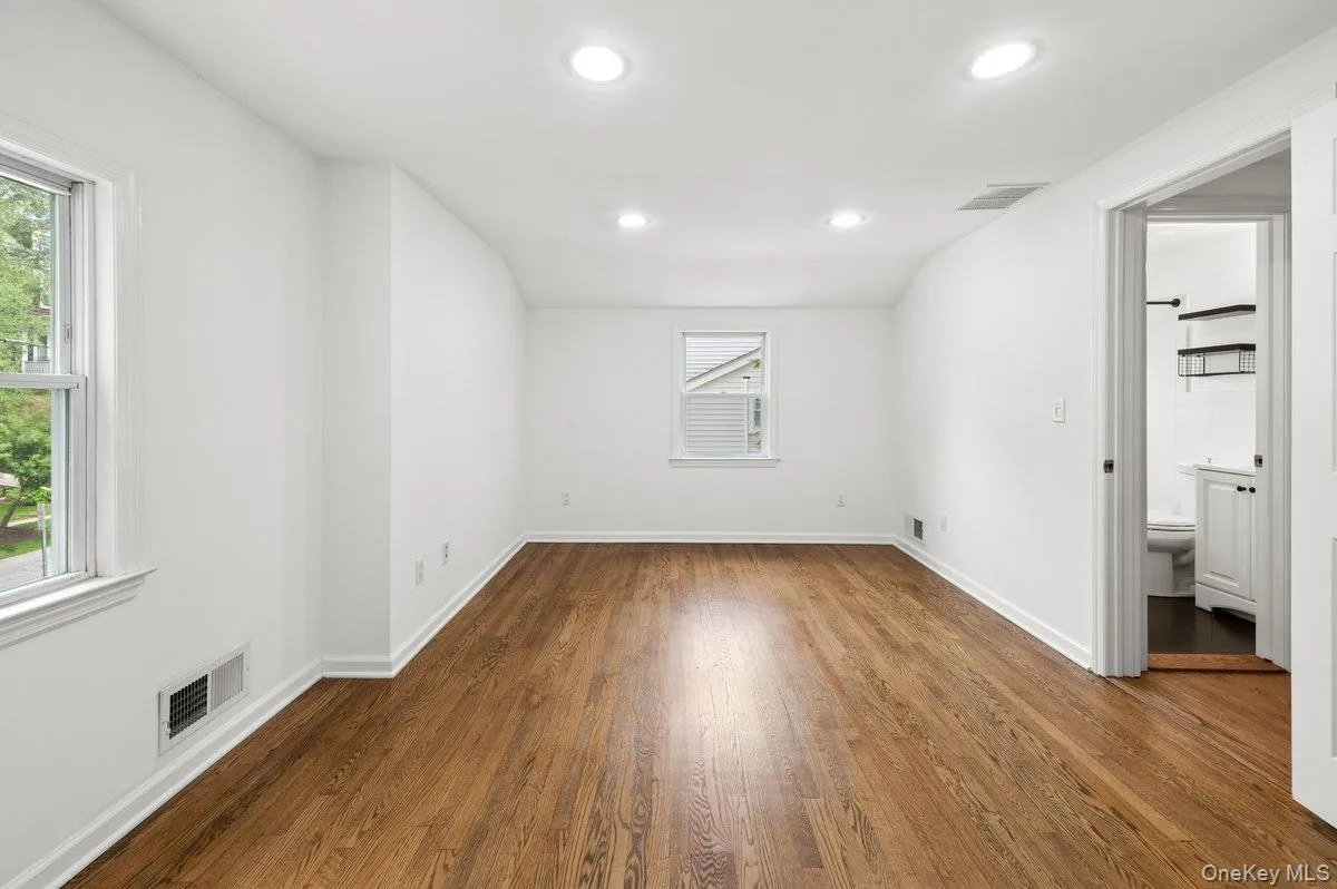 69 Millard (AKA 44 Brooke) Avenue, Yonkers, NY, 4 Bedrooms Bedrooms, 7 Rooms Rooms,2 BathroomsBathrooms,Residential,For Rent,Millard (AKA 44 Brooke),0,KEY1016679 69 Millard (AKA 44 Brooke) Avenue, Yonkers, NY, 4 Bedrooms Bedrooms, 7 Rooms Rooms,2 BathroomsBathrooms,Residential,For Rent,Millard (AKA 44 Brooke),0,KEY1016679