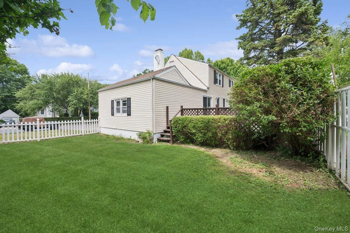 69 Millard (AKA 44 Brooke) Avenue, Yonkers, NY, 4 Bedrooms Bedrooms, 7 Rooms Rooms,2 BathroomsBathrooms,Residential,For Rent,Millard (AKA 44 Brooke),0,KEY1016679 69 Millard (AKA 44 Brooke) Avenue, Yonkers, NY, 4 Bedrooms Bedrooms, 7 Rooms Rooms,2 BathroomsBathrooms,Residential,For Rent,Millard (AKA 44 Brooke),0,KEY1016679