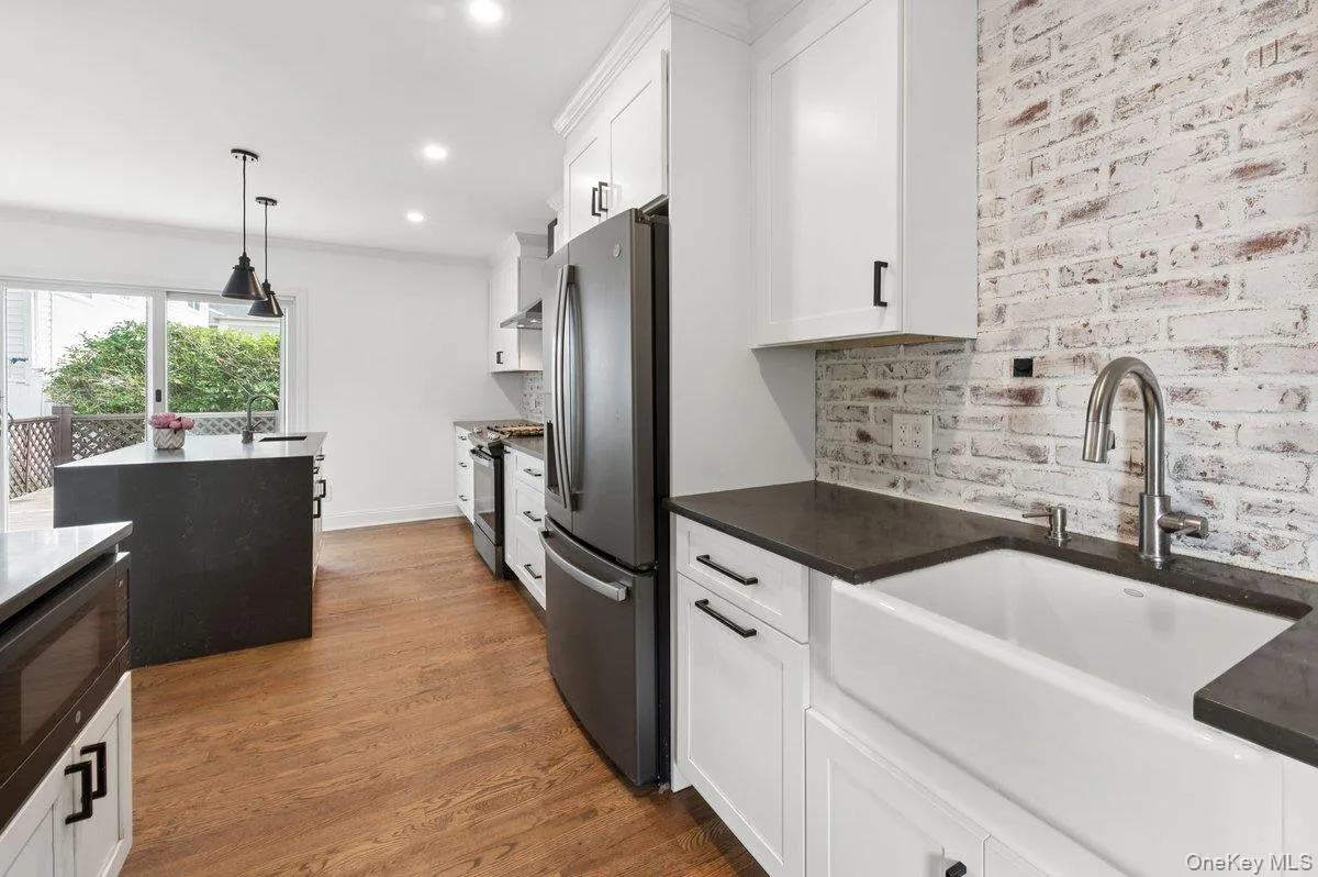 69 Millard (AKA 44 Brooke) Avenue, Yonkers, NY, 4 Bedrooms Bedrooms, 7 Rooms Rooms,2 BathroomsBathrooms,Residential,For Rent,Millard (AKA 44 Brooke),0,KEY1016679 69 Millard (AKA 44 Brooke) Avenue, Yonkers, NY, 4 Bedrooms Bedrooms, 7 Rooms Rooms,2 BathroomsBathrooms,Residential,For Rent,Millard (AKA 44 Brooke),0,KEY1016679