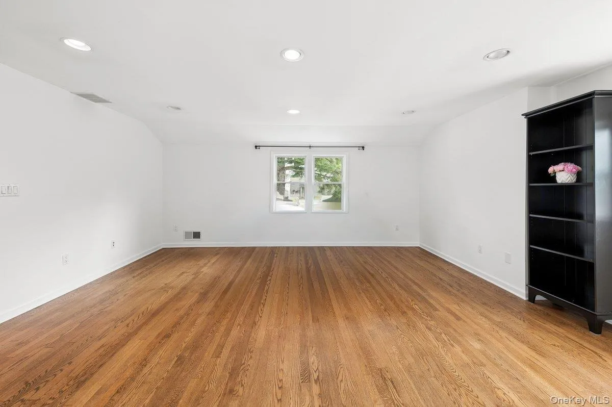 69 Millard (AKA 44 Brooke) Avenue, Yonkers, NY, 4 Bedrooms Bedrooms, 7 Rooms Rooms,2 BathroomsBathrooms,Residential,For Rent,Millard (AKA 44 Brooke),0,KEY1016679 69 Millard (AKA 44 Brooke) Avenue, Yonkers, NY, 4 Bedrooms Bedrooms, 7 Rooms Rooms,2 BathroomsBathrooms,Residential,For Rent,Millard (AKA 44 Brooke),0,KEY1016679
