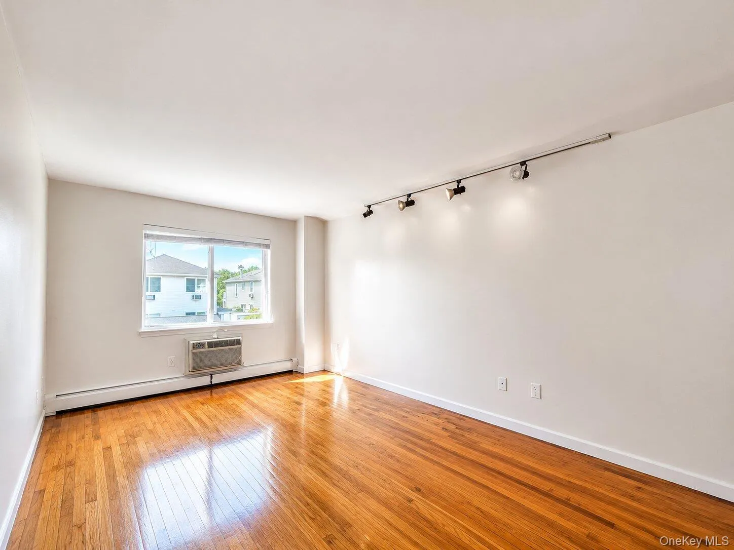 93-03 91 Avenue, New York, NY, 3 Bedrooms Bedrooms, 7 Rooms Rooms,2 BathroomsBathrooms,Residential Lease,For Rent,91,0,KEY1016684 93-03 91 Avenue, New York, NY, 3 Bedrooms Bedrooms, 7 Rooms Rooms,2 BathroomsBathrooms,Residential Lease,For Rent,91,0,KEY1016684