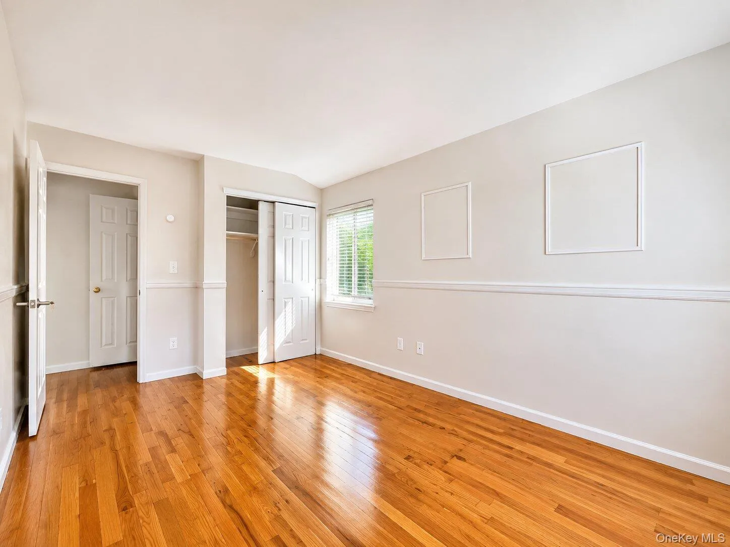 93-03 91 Avenue, New York, NY, 3 Bedrooms Bedrooms, 7 Rooms Rooms,2 BathroomsBathrooms,Residential Lease,For Rent,91,0,KEY1016684 93-03 91 Avenue, New York, NY, 3 Bedrooms Bedrooms, 7 Rooms Rooms,2 BathroomsBathrooms,Residential Lease,For Rent,91,0,KEY1016684