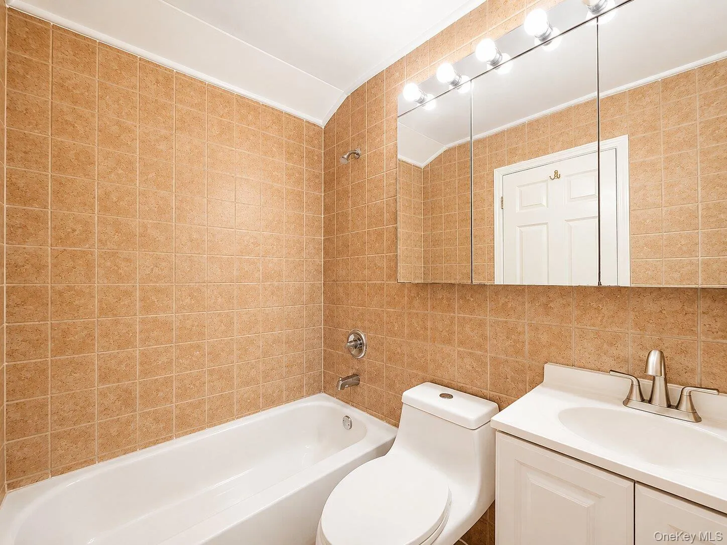 93-03 91 Avenue, New York, NY, 3 Bedrooms Bedrooms, 7 Rooms Rooms,2 BathroomsBathrooms,Residential Lease,For Rent,91,0,KEY1016684 93-03 91 Avenue, New York, NY, 3 Bedrooms Bedrooms, 7 Rooms Rooms,2 BathroomsBathrooms,Residential Lease,For Rent,91,0,KEY1016684