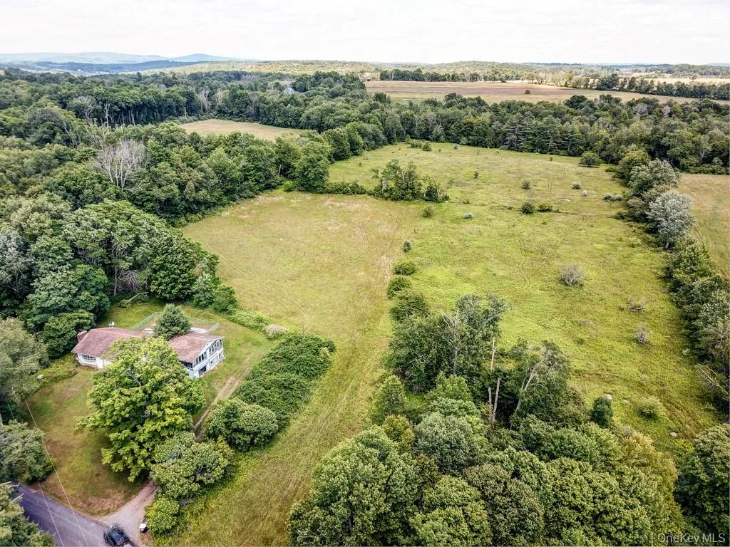 196 Gabriel Road, Bethel, NY, 4 Bedrooms Bedrooms, 7 Rooms Rooms,2 BathroomsBathrooms,Residential,For Rent,Gabriel,0,KEY1016686 196 Gabriel Road, Bethel, NY, 4 Bedrooms Bedrooms, 7 Rooms Rooms,2 BathroomsBathrooms,Residential,For Rent,Gabriel,0,KEY1016686