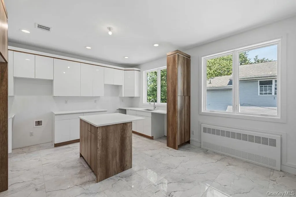 111 Lake Spring, Ramapo, NY, 4 Bedrooms Bedrooms, 8 Rooms Rooms,3 BathroomsBathrooms,Residential,For Rent,Lake Spring,0,1016688 111 Lake Spring, Ramapo, NY, 4 Bedrooms Bedrooms, 8 Rooms Rooms,3 BathroomsBathrooms,Residential,For Rent,Lake Spring,0,1016688