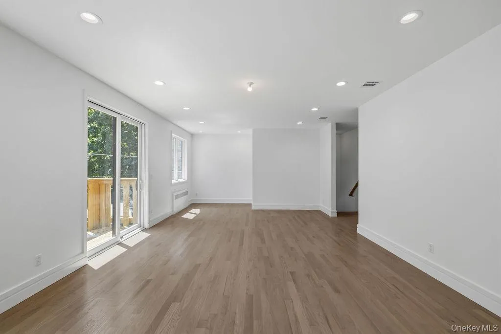 111 Lake Spring, Ramapo, NY, 4 Bedrooms Bedrooms, 8 Rooms Rooms,3 BathroomsBathrooms,Residential,For Rent,Lake Spring,0,1016688 111 Lake Spring, Ramapo, NY, 4 Bedrooms Bedrooms, 8 Rooms Rooms,3 BathroomsBathrooms,Residential,For Rent,Lake Spring,0,1016688