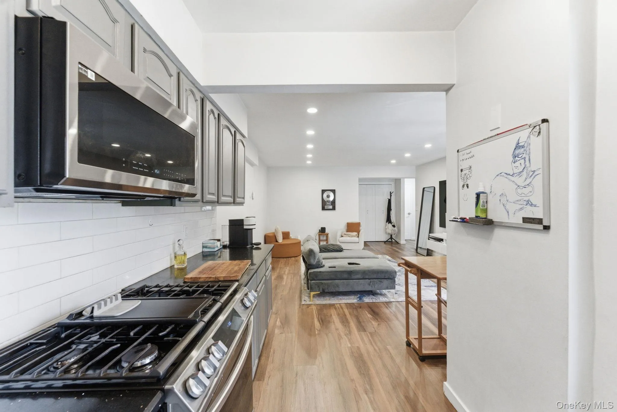 250 N Broadway, Yonkers, NY, 1 Bedroom Bedrooms, 3 Rooms Rooms,1 BathroomBathrooms,Residential,For Rent,N Broadway,0,1016689 250 N Broadway, Yonkers, NY, 1 Bedroom Bedrooms, 3 Rooms Rooms,1 BathroomBathrooms,Residential,For Rent,N Broadway,0,1016689