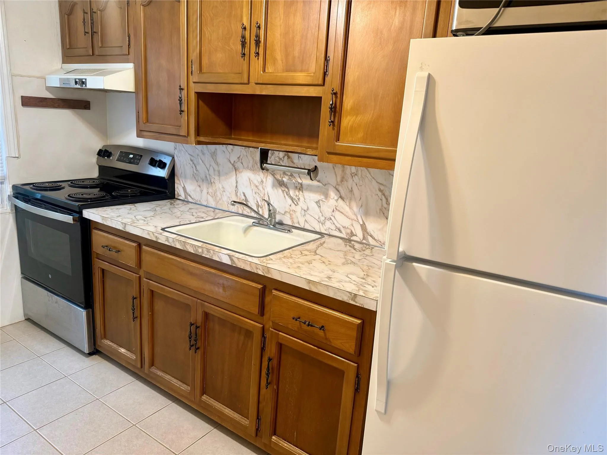 1777 Stone Avenue, Hempstead, NY, 1 Bedroom Bedrooms, 3 Rooms Rooms,1 BathroomBathrooms,Residential Lease,For Rent,Stone,0,1016690 1777 Stone Avenue, Hempstead, NY, 1 Bedroom Bedrooms, 3 Rooms Rooms,1 BathroomBathrooms,Residential Lease,For Rent,Stone,0,1016690
