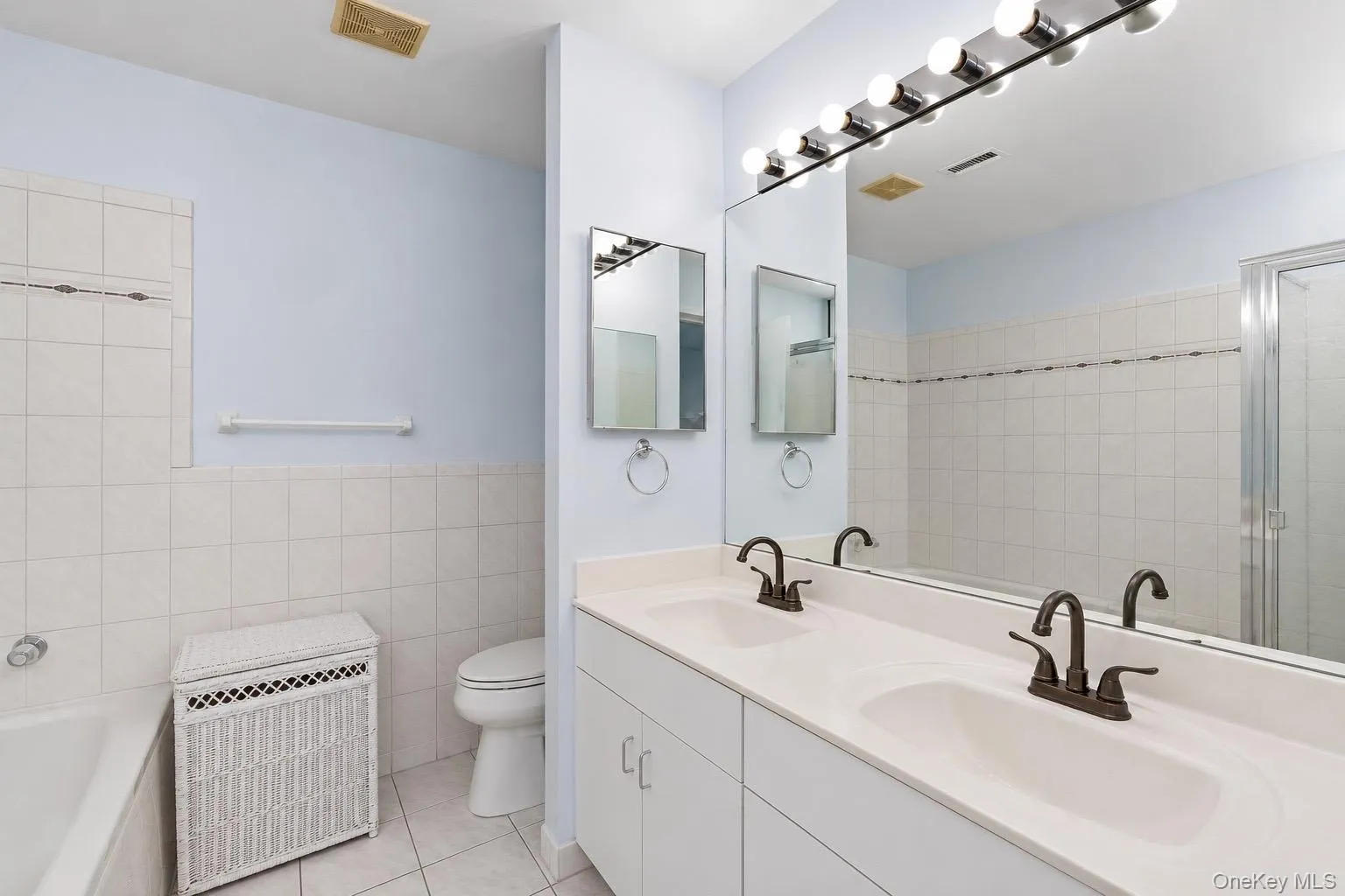 843 Spring Lake Drive, Brookhaven, NY, 3 Bedrooms Bedrooms, 7 Rooms Rooms,2 BathroomsBathrooms,Residential,For Rent,Spring Lake,0,1016691 843 Spring Lake Drive, Brookhaven, NY, 3 Bedrooms Bedrooms, 7 Rooms Rooms,2 BathroomsBathrooms,Residential,For Rent,Spring Lake,0,1016691