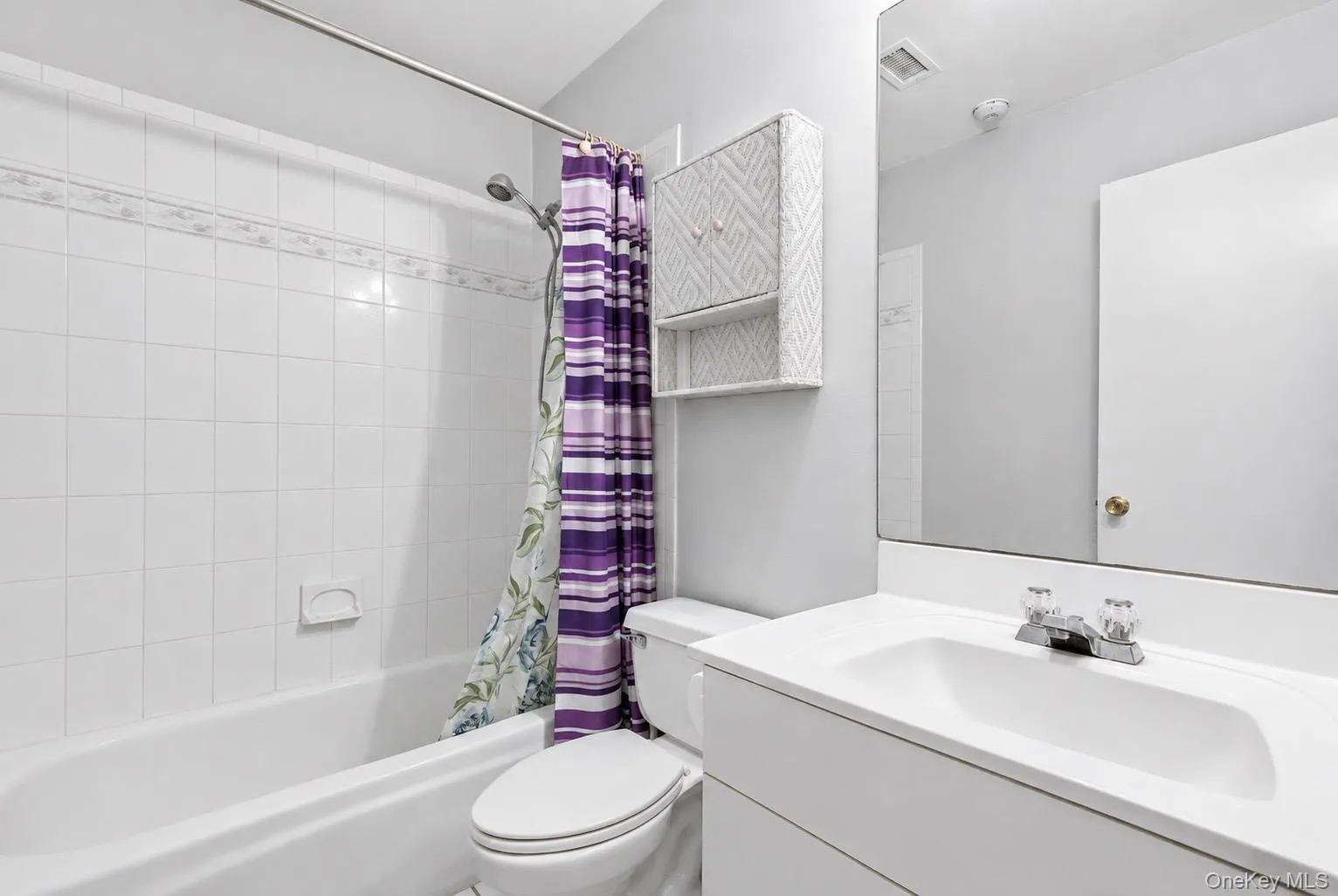 843 Spring Lake Drive, Brookhaven, NY, 3 Bedrooms Bedrooms, 7 Rooms Rooms,2 BathroomsBathrooms,Residential,For Rent,Spring Lake,0,1016691 843 Spring Lake Drive, Brookhaven, NY, 3 Bedrooms Bedrooms, 7 Rooms Rooms,2 BathroomsBathrooms,Residential,For Rent,Spring Lake,0,1016691