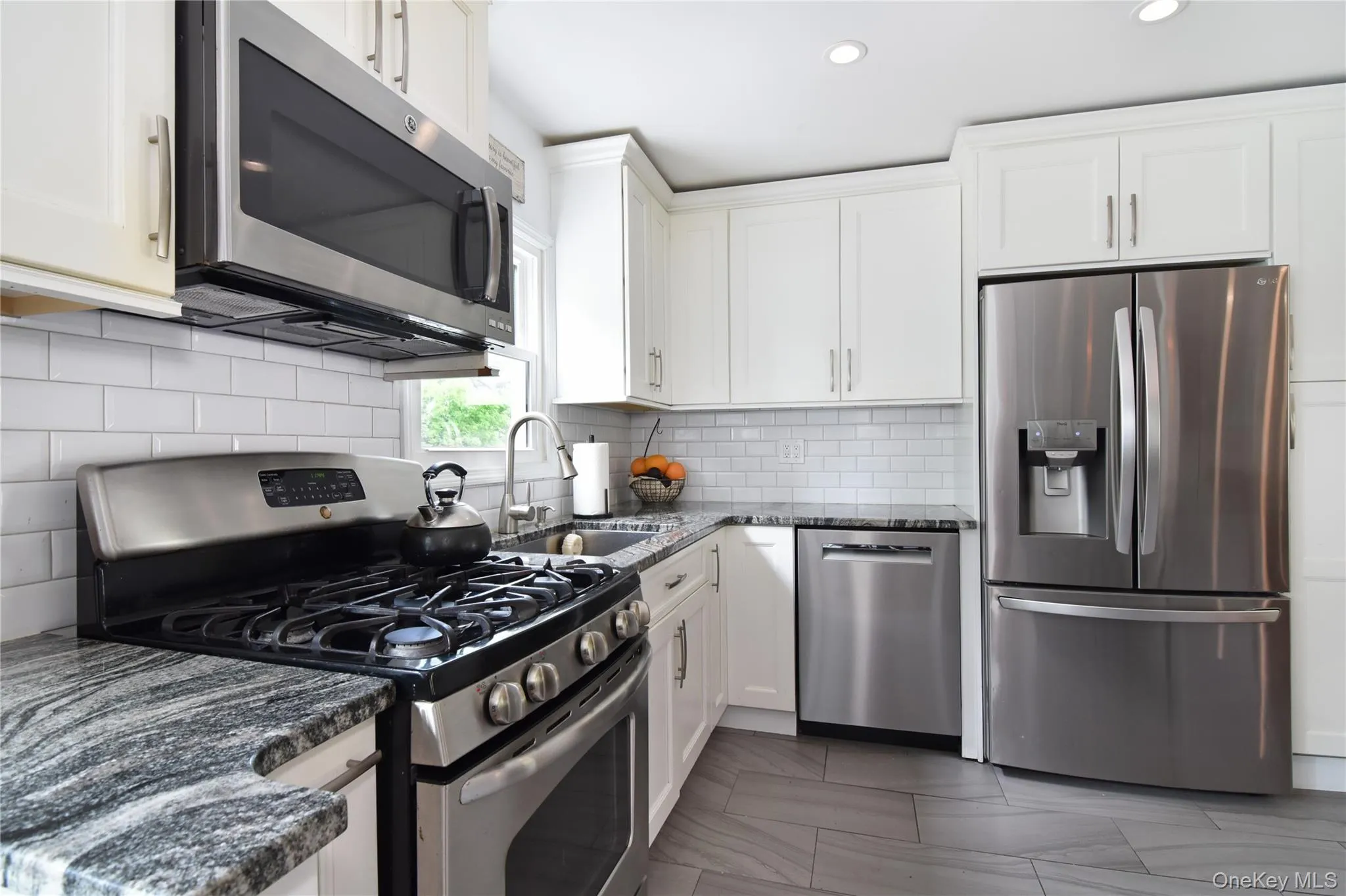 119 Candlewood Drive, Yonkers, NY, 3 Bedrooms Bedrooms, 8 Rooms Rooms,2 BathroomsBathrooms,Residential,For Rent,Candlewood,0,KEY1016693 119 Candlewood Drive, Yonkers, NY, 3 Bedrooms Bedrooms, 8 Rooms Rooms,2 BathroomsBathrooms,Residential,For Rent,Candlewood,0,KEY1016693