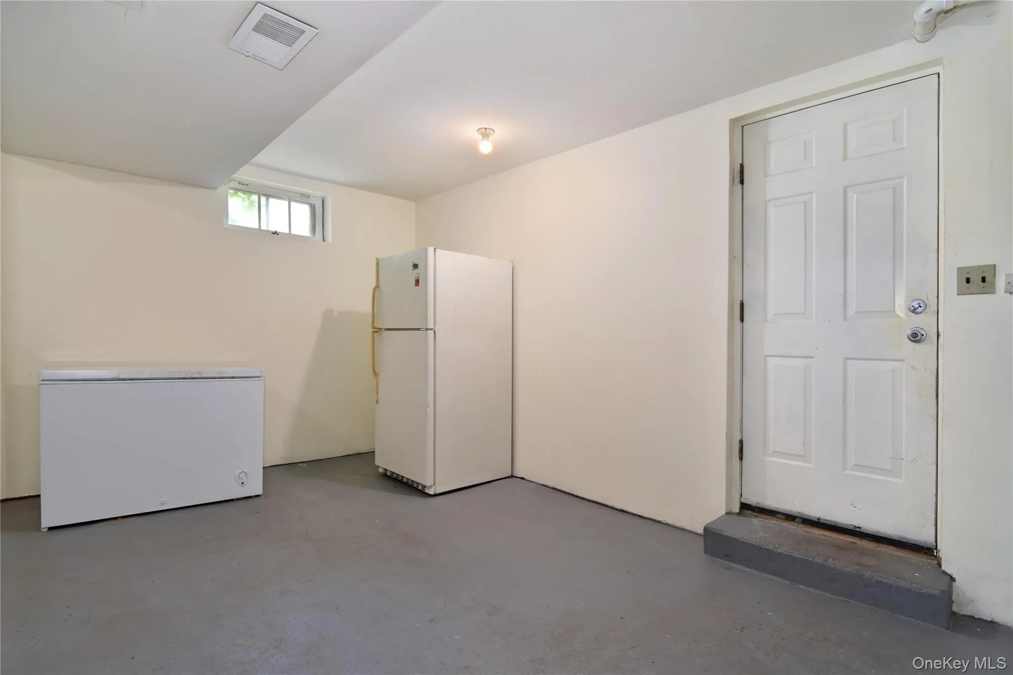 119 Candlewood Drive, Yonkers, NY, 3 Bedrooms Bedrooms, 8 Rooms Rooms,2 BathroomsBathrooms,Residential,For Rent,Candlewood,0,KEY1016693 119 Candlewood Drive, Yonkers, NY, 3 Bedrooms Bedrooms, 8 Rooms Rooms,2 BathroomsBathrooms,Residential,For Rent,Candlewood,0,KEY1016693