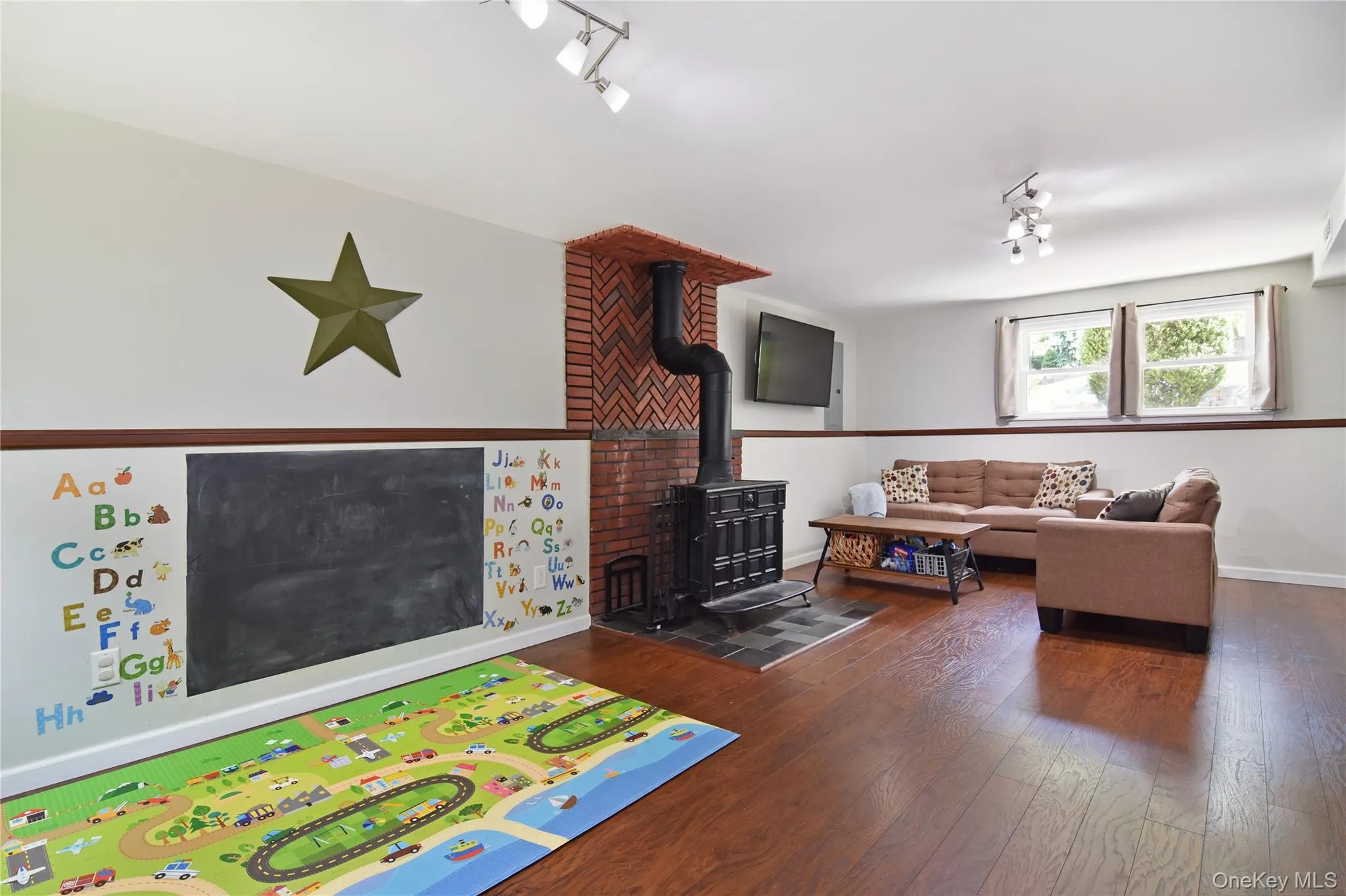 119 Candlewood Drive, Yonkers, NY, 3 Bedrooms Bedrooms, 8 Rooms Rooms,2 BathroomsBathrooms,Residential,For Rent,Candlewood,0,KEY1016693 119 Candlewood Drive, Yonkers, NY, 3 Bedrooms Bedrooms, 8 Rooms Rooms,2 BathroomsBathrooms,Residential,For Rent,Candlewood,0,KEY1016693